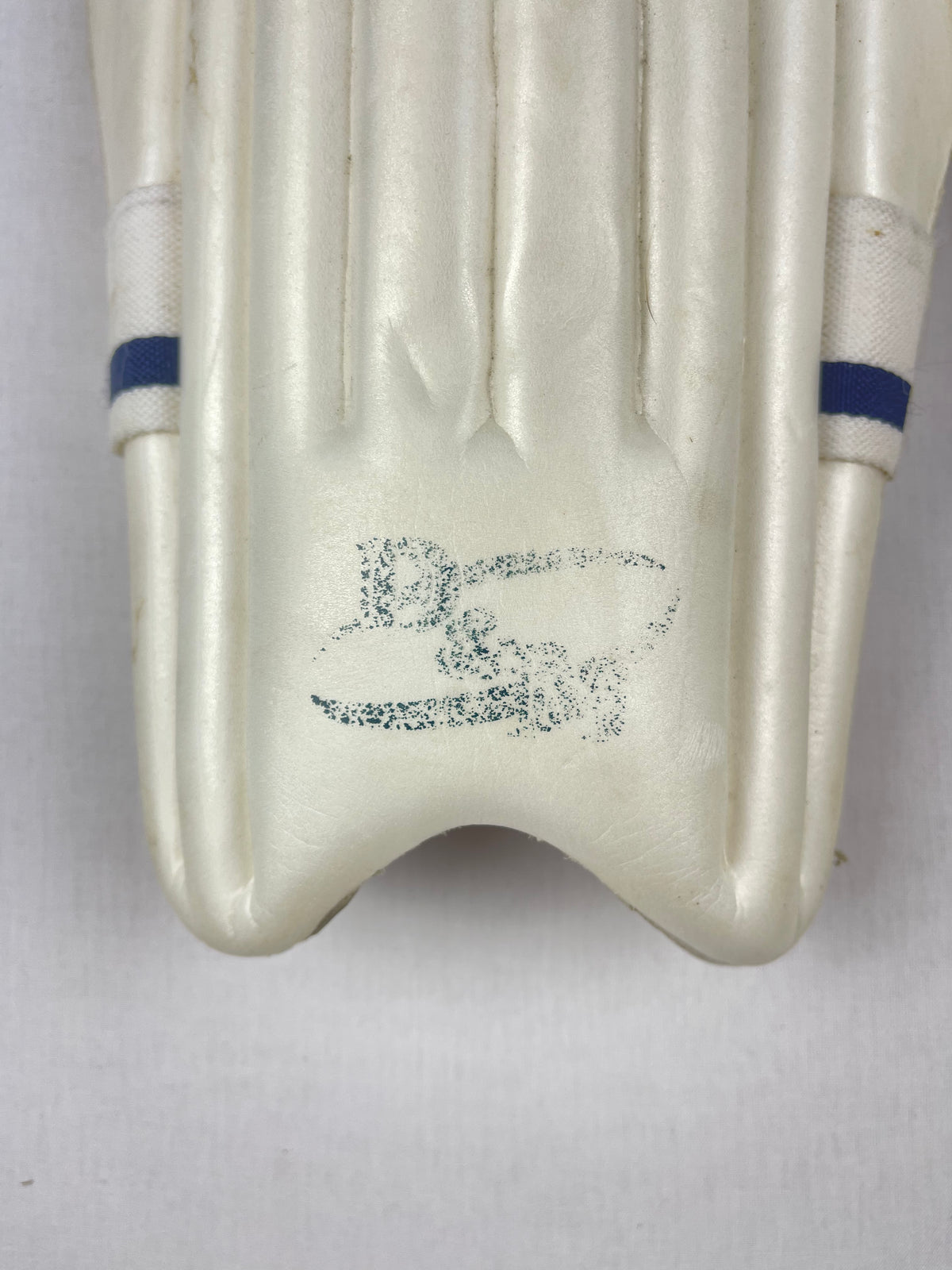D&M Young Gun Junior Cricket Pads