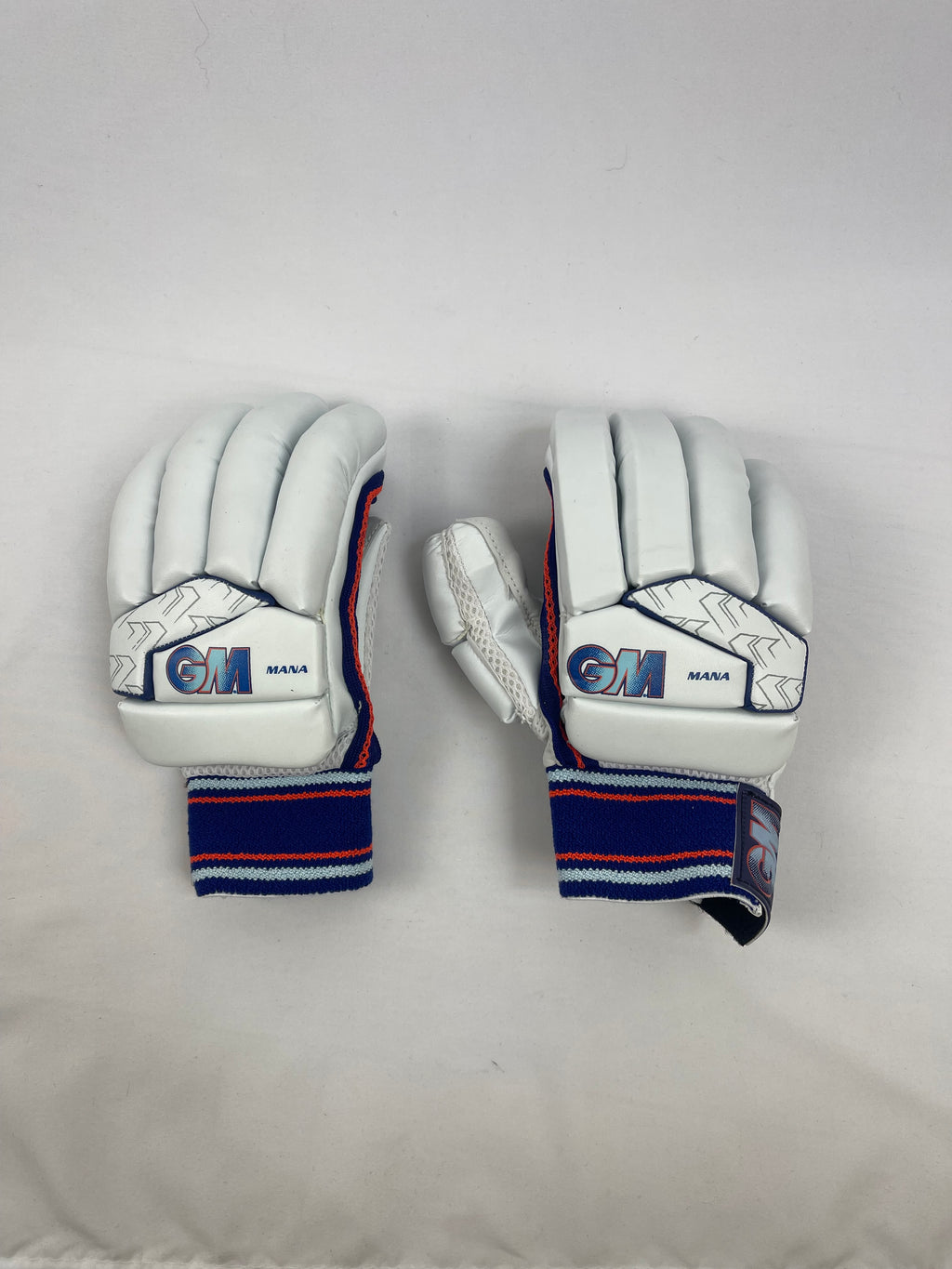 GM Youth Mana Cricket Gloves