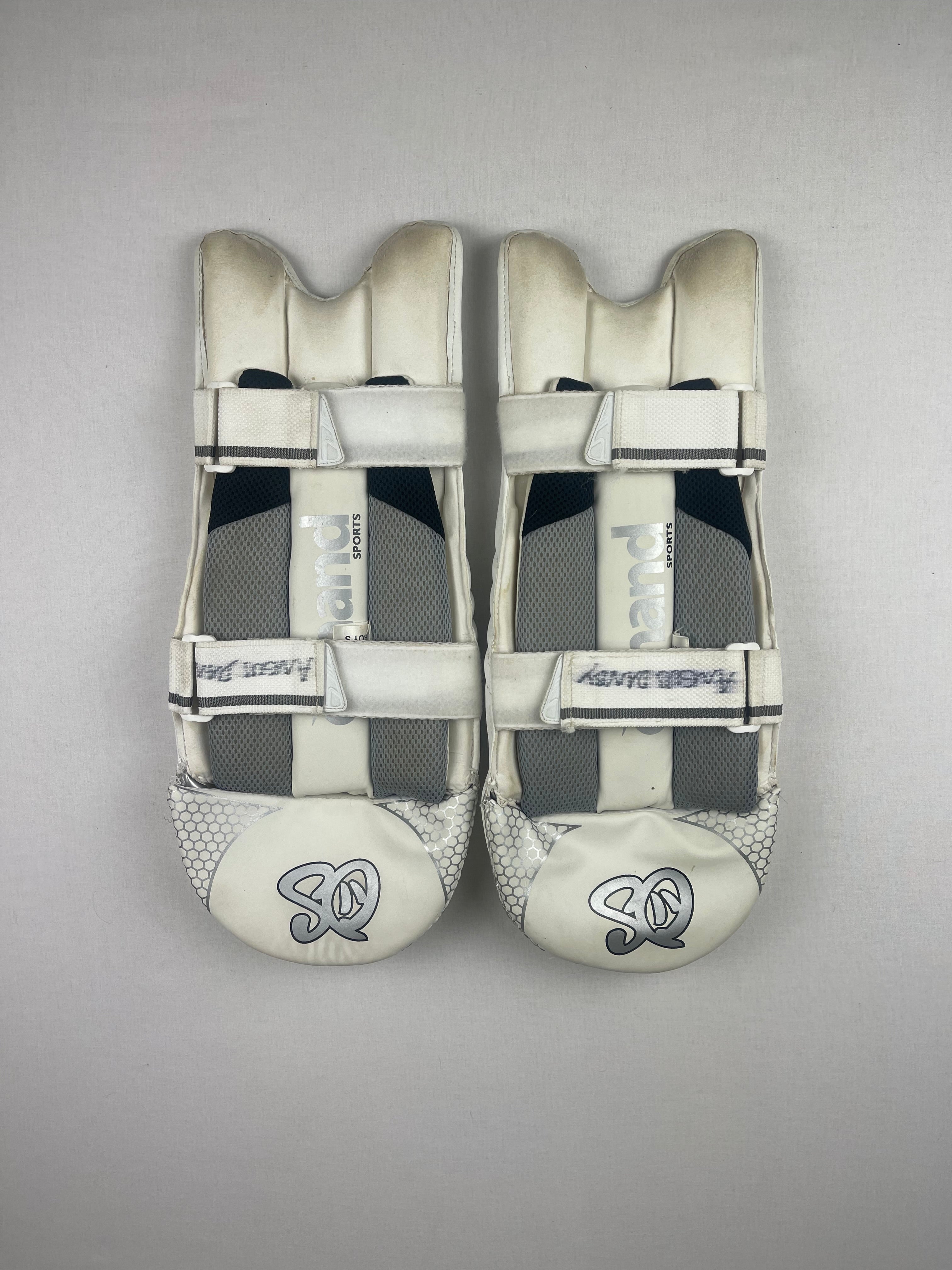 Kids Wicketkeeping Cricket Pads