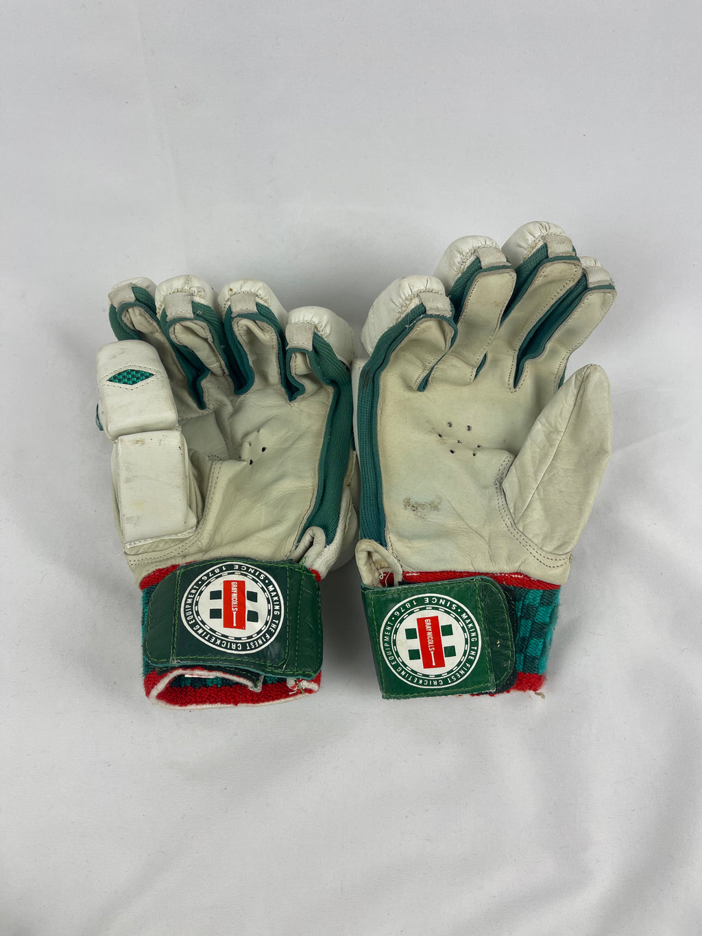 Gray Nicholls Scimitar Junior Gloves
