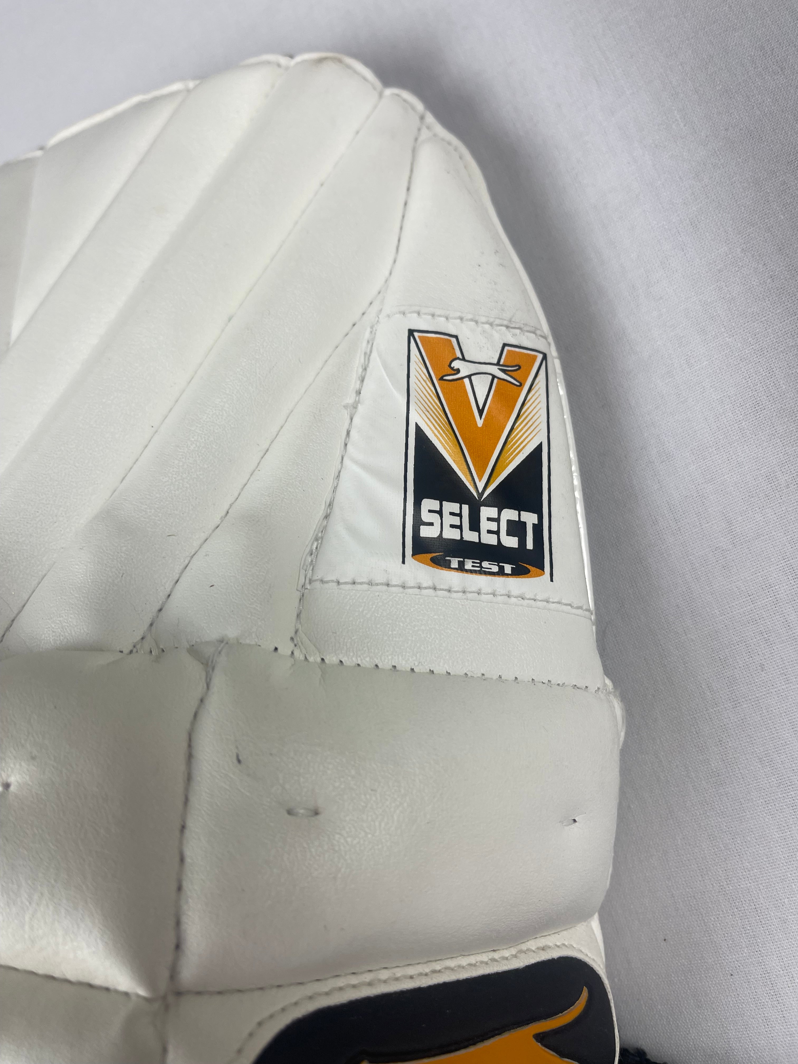 Slazenger Senior Cricket Pads