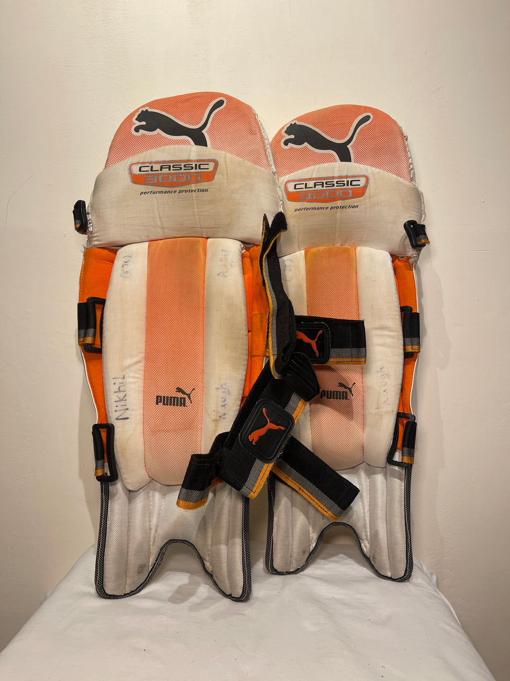 Puma Classic 3000 Cricket Leg Pads