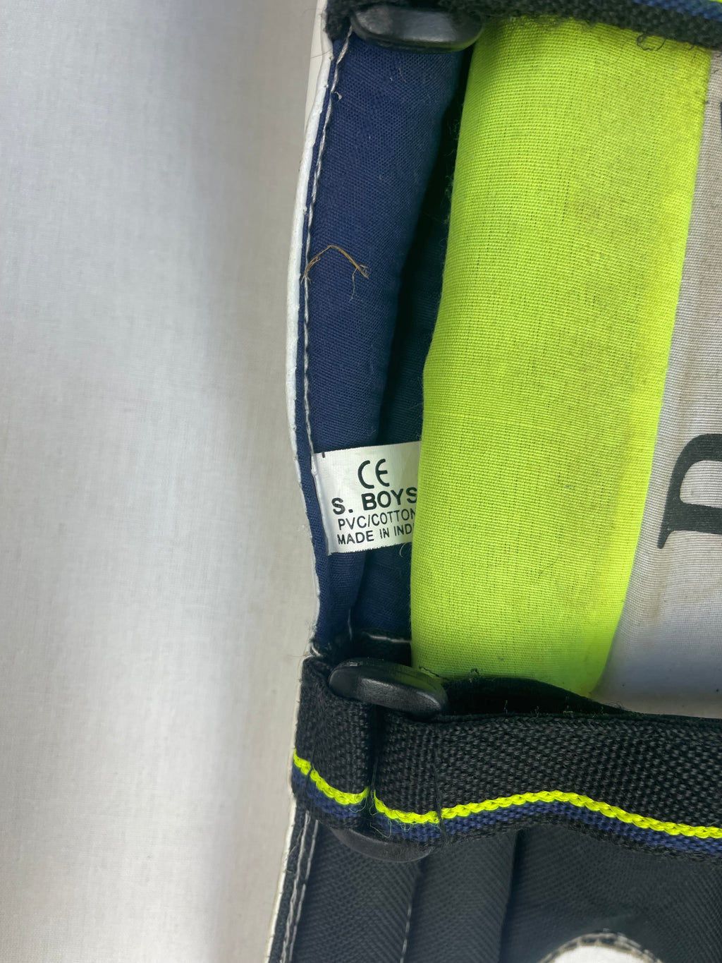 Readers Junior Cricket Pads