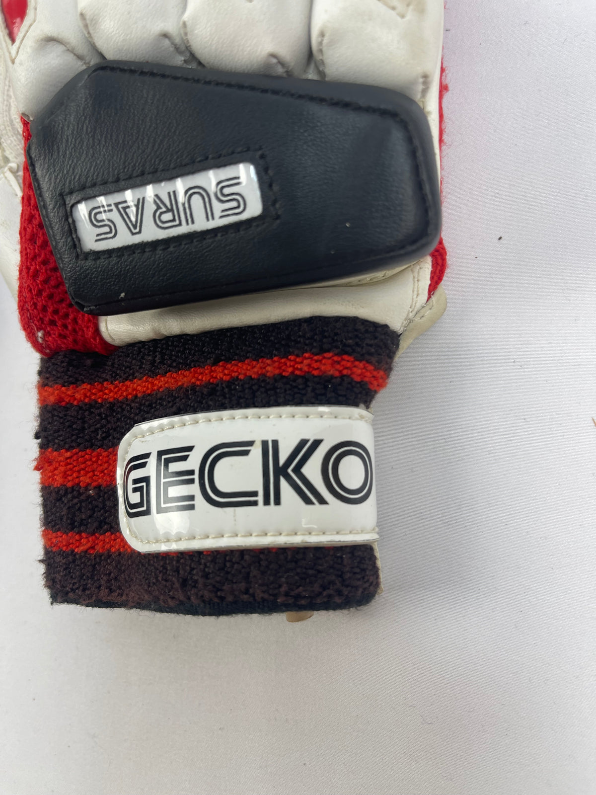 Gecko Youth Suras Cricket Gloves