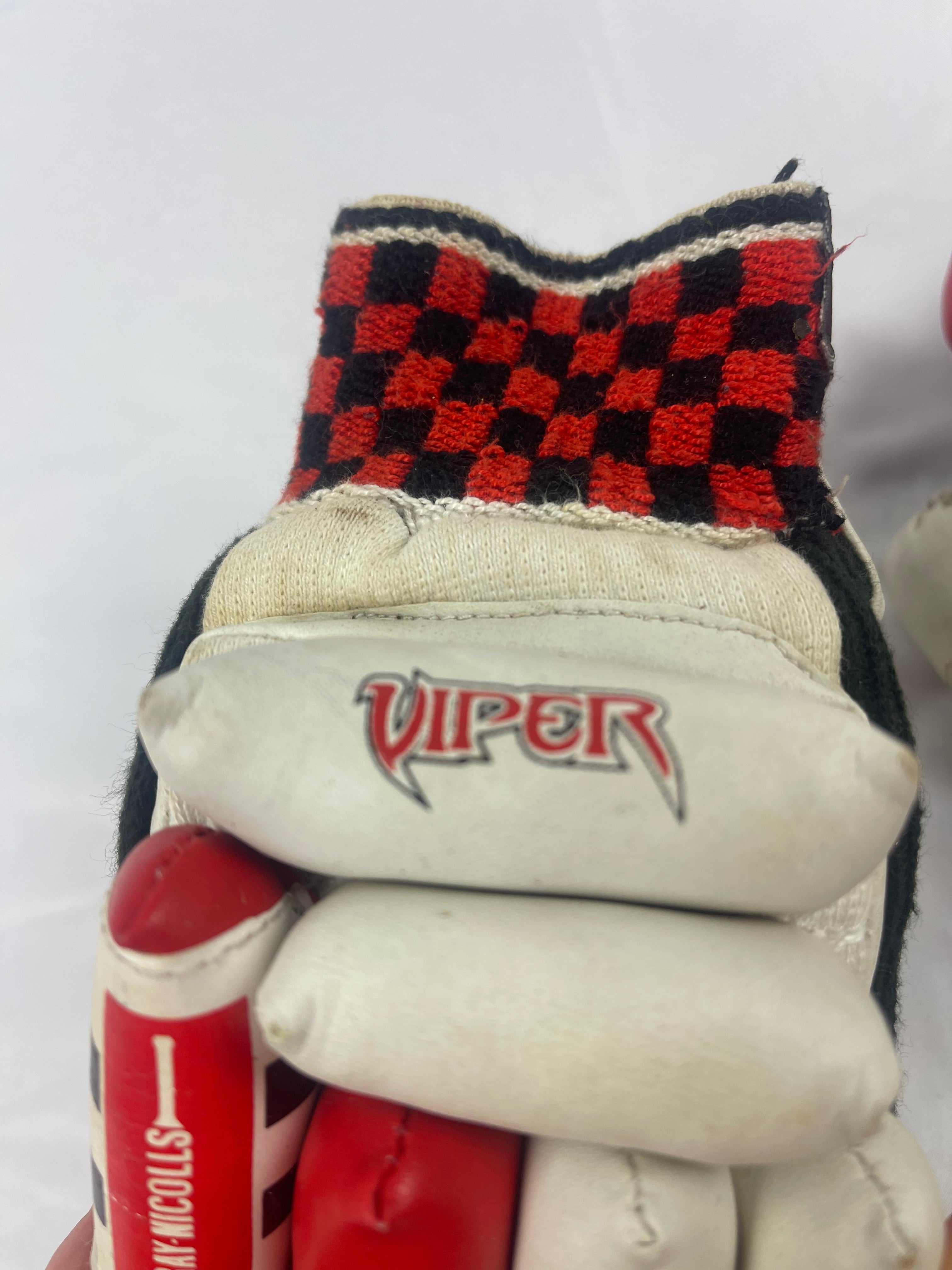 Gray Nicholls Junior Viper Cricket Gloves