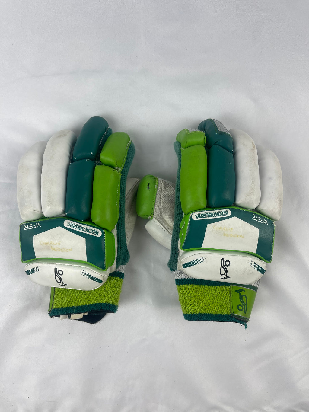 Kookaburra Junior Viper Cricket Gloves