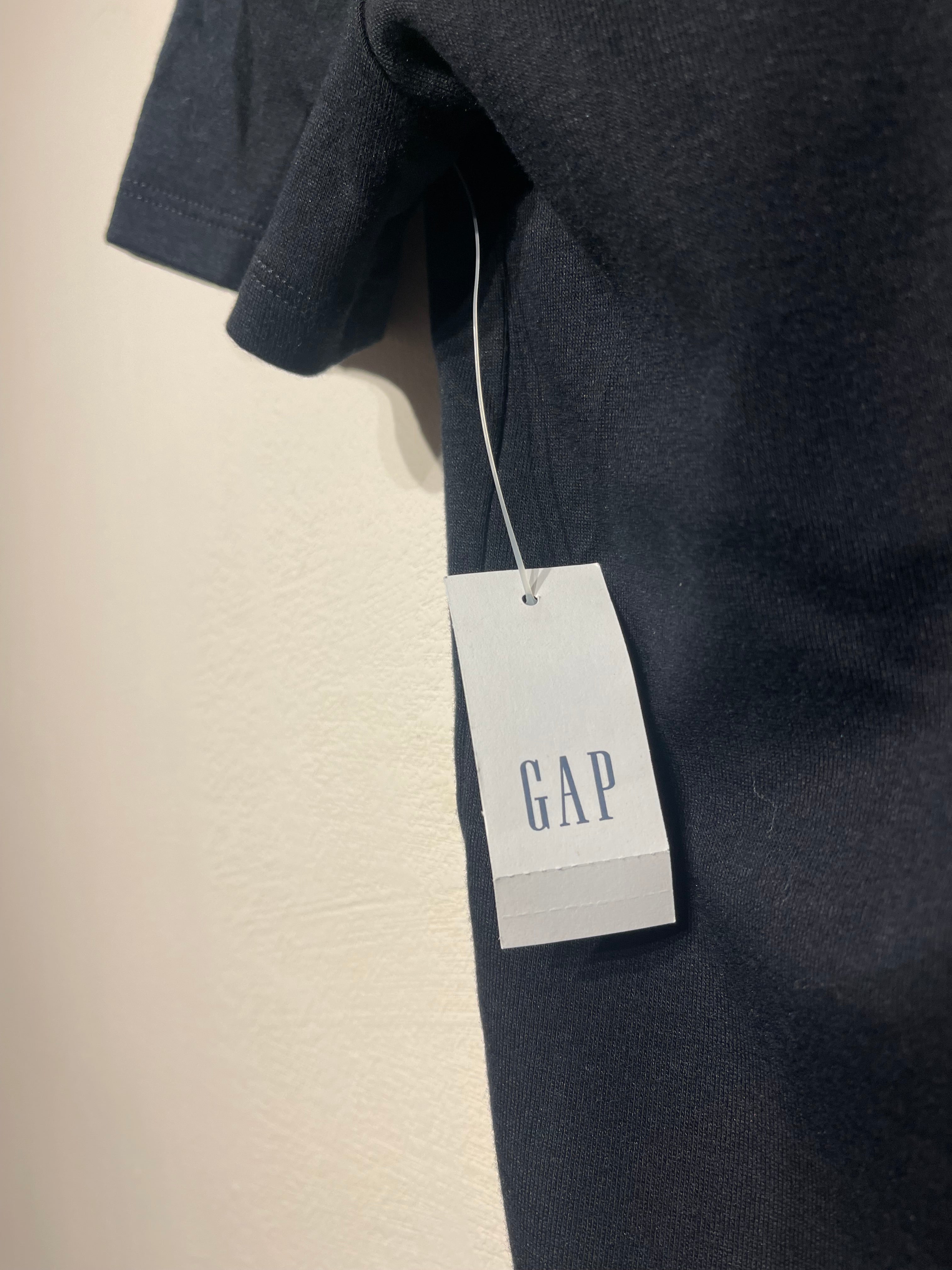 GAP Women’s Gym Top