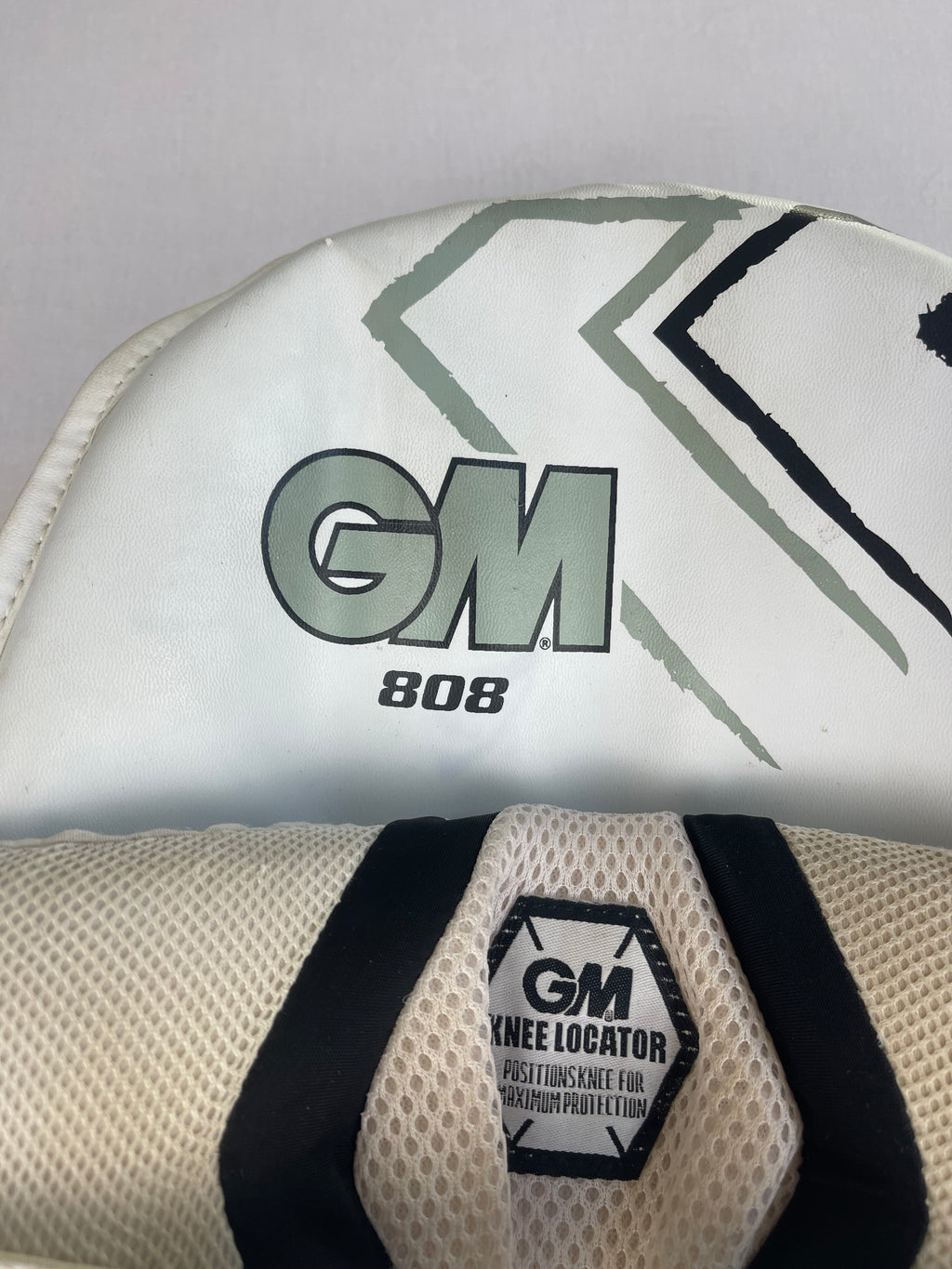 GM Senior 808 Cricket Pads
