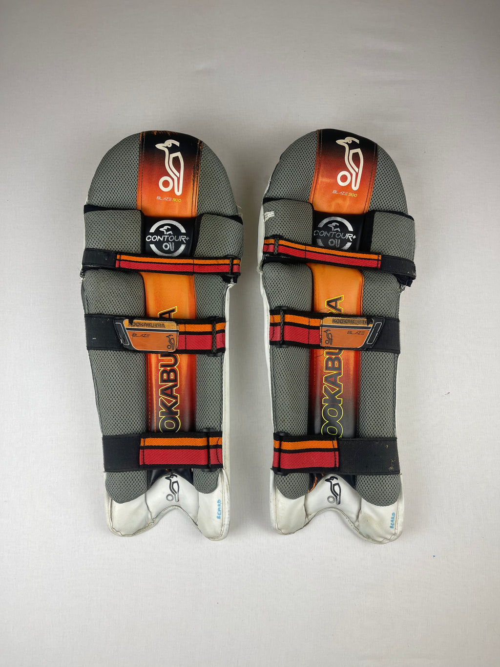 Kookaburra Youth Blaze 900 Cricket Pads