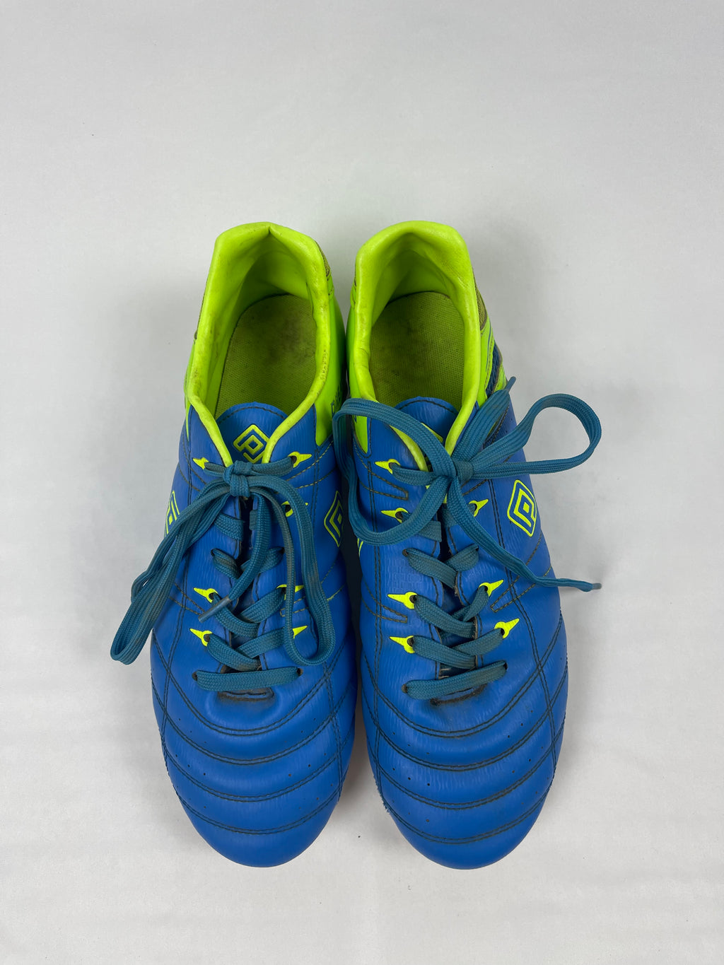 Dream Pairs Football Boots