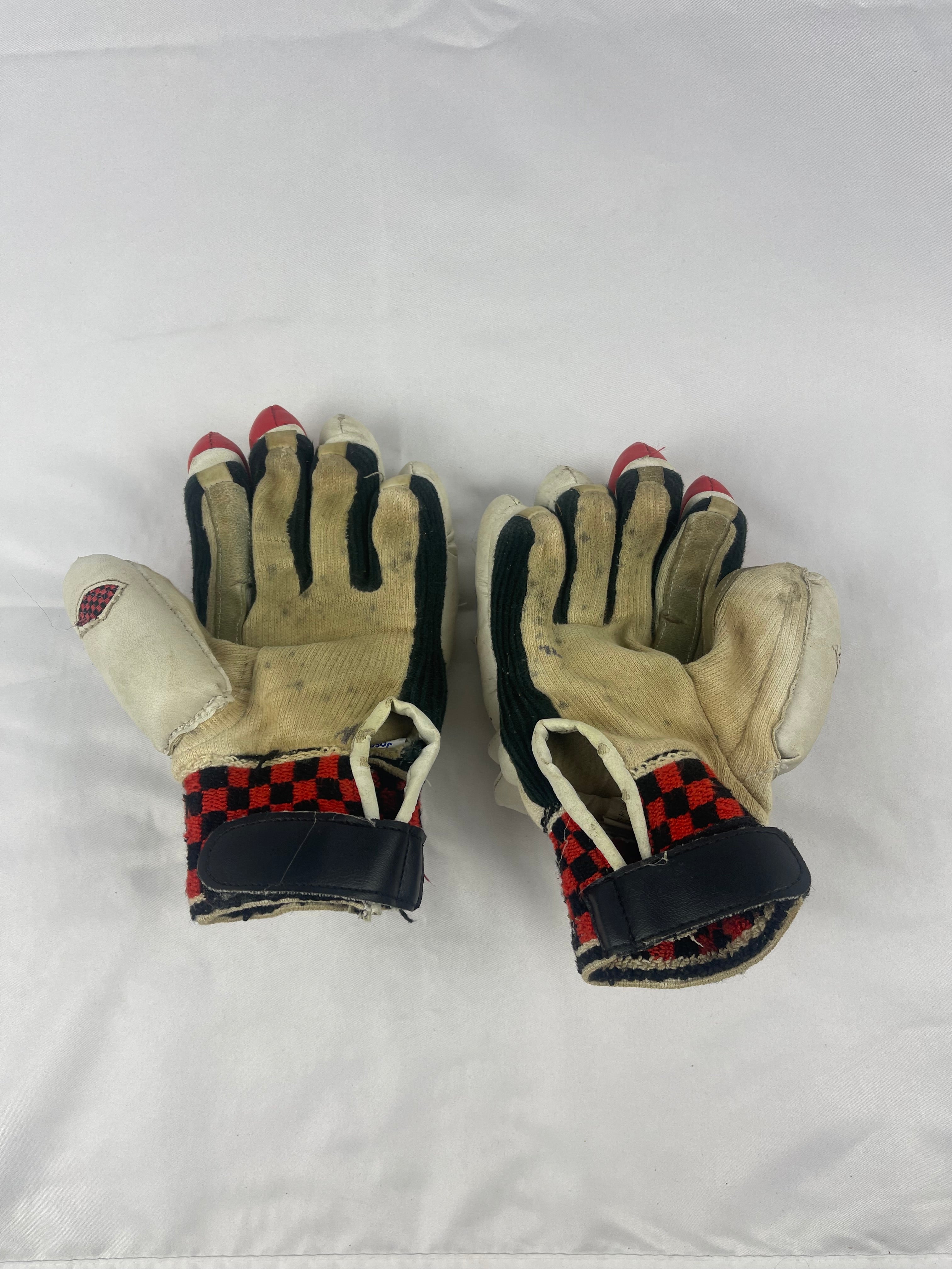 Gray Nicholls Junior Viper Cricket Gloves