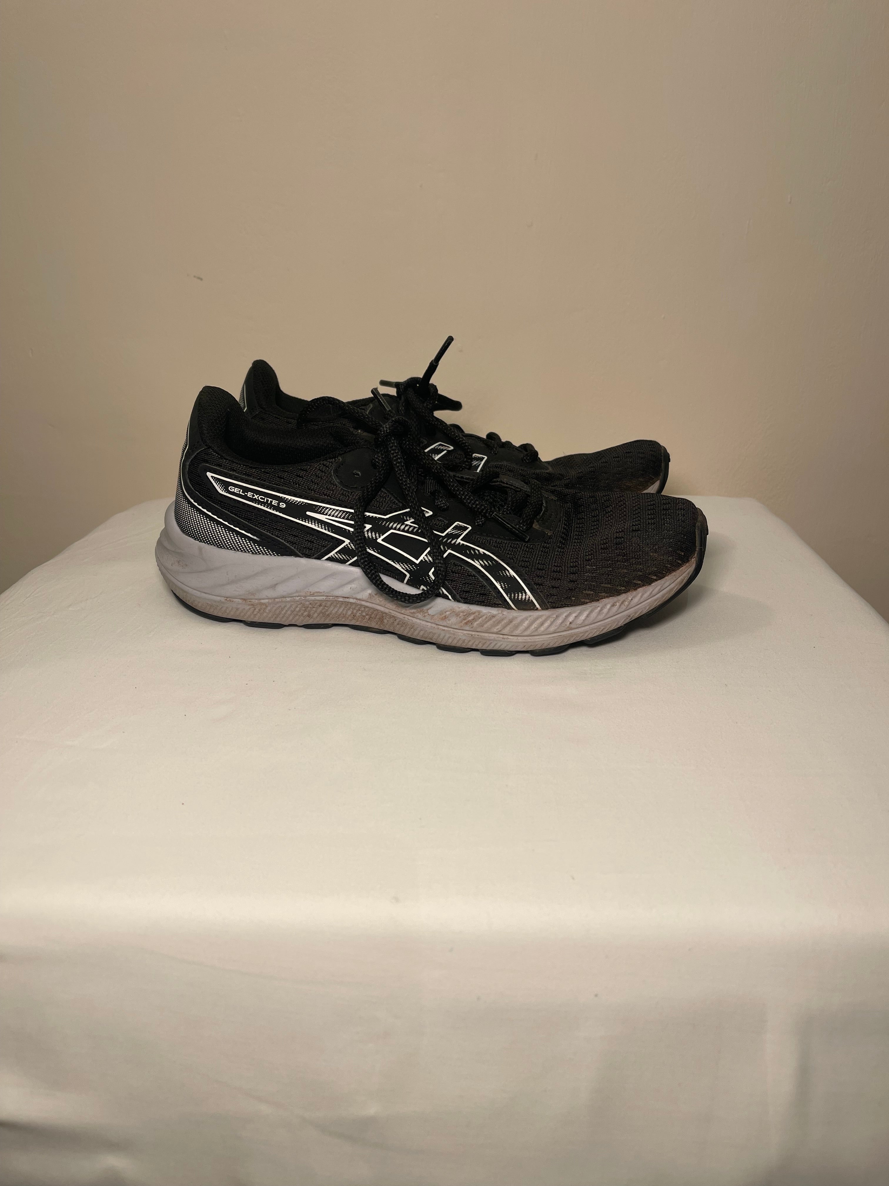 ASICS Gel Excite 9 Trainers