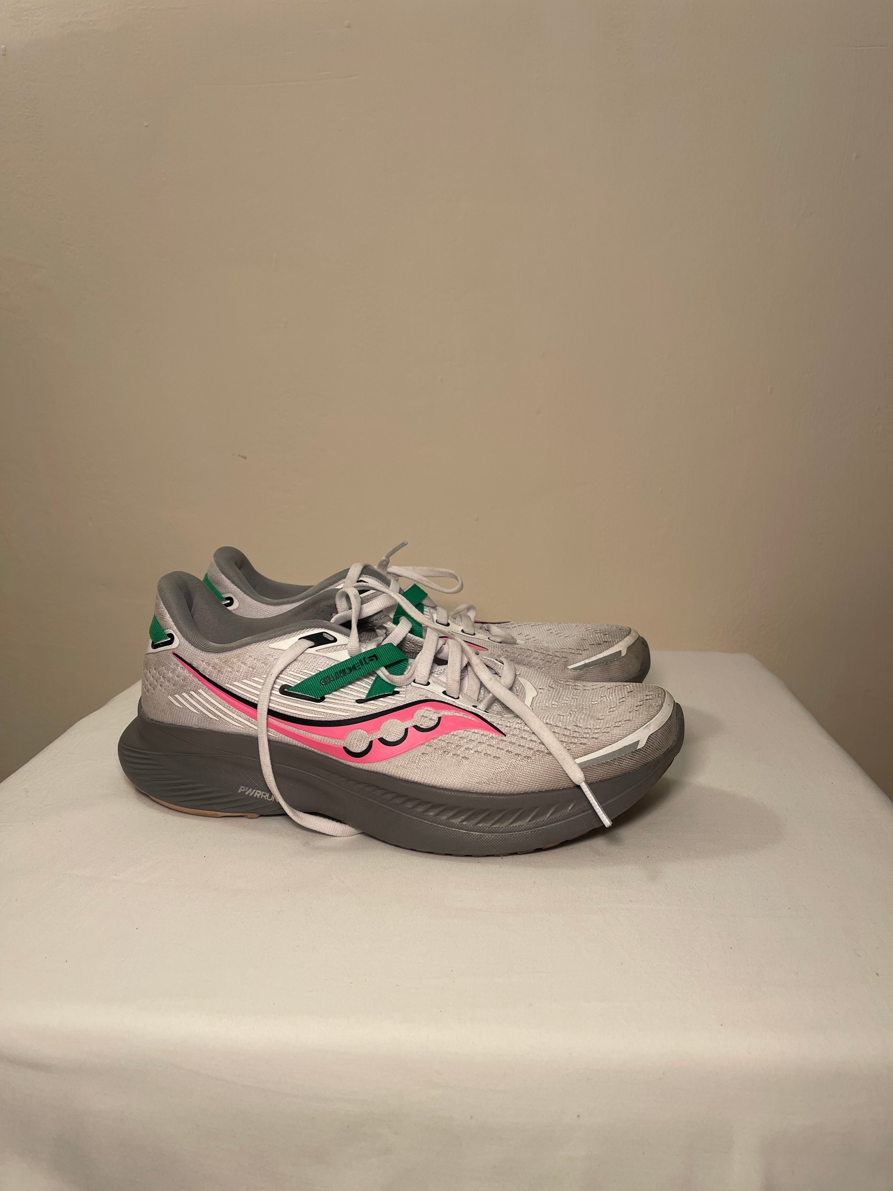 Saucony Women’s Guide 6 Trainers