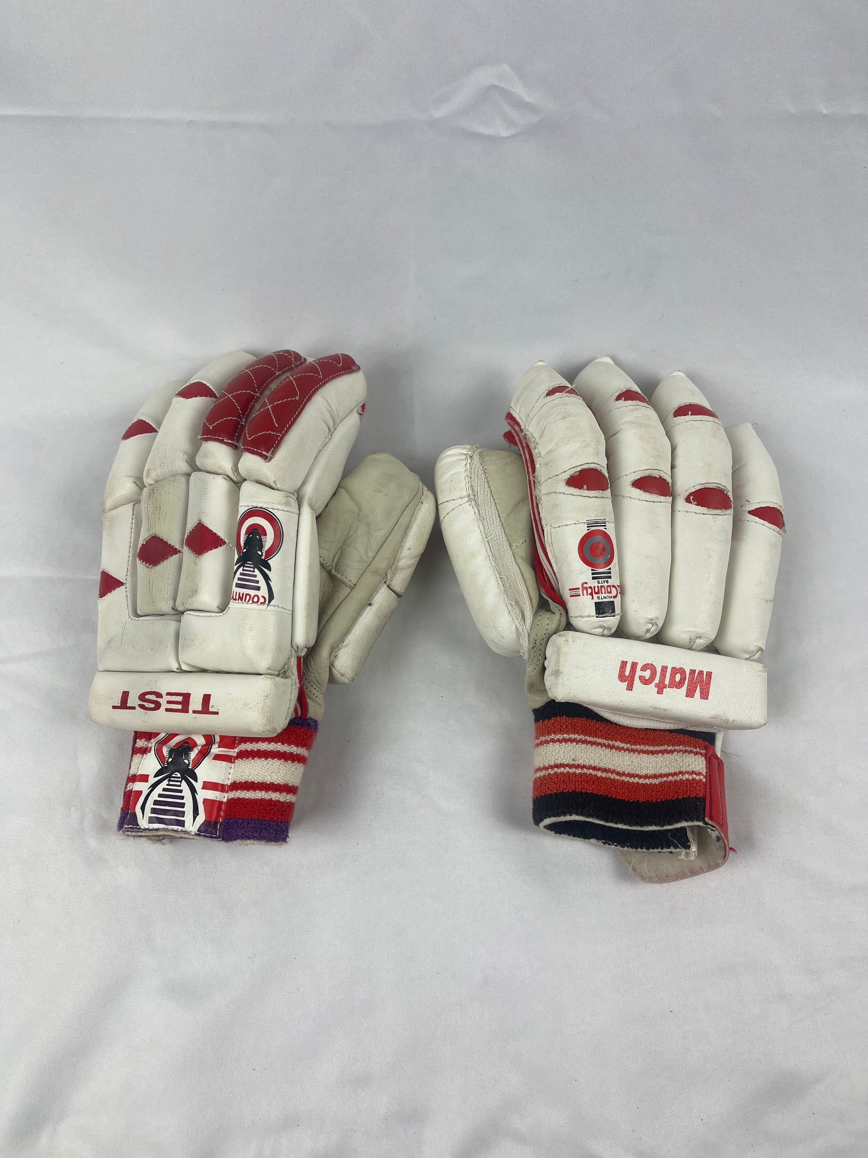 County Senior Cricket Gloves