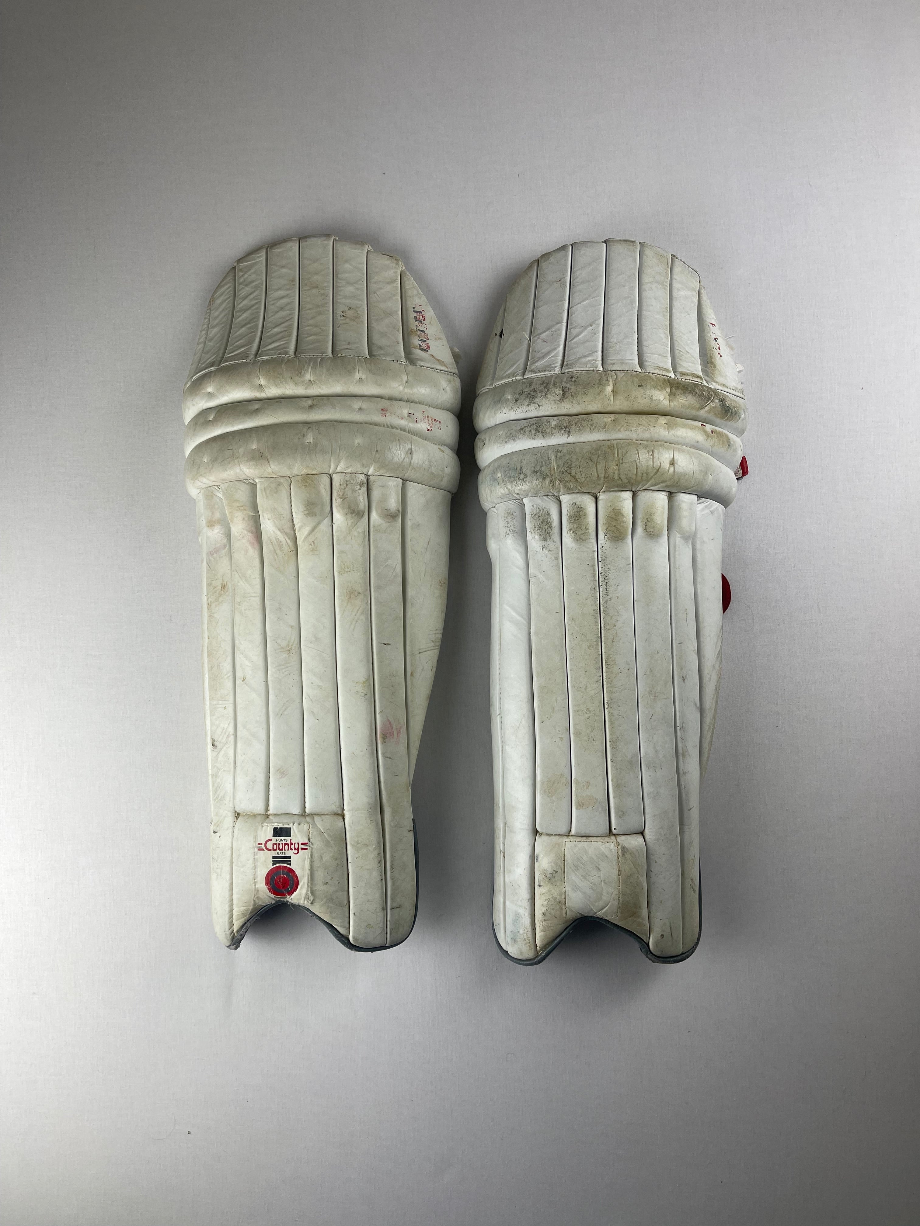 Hunts County Adult Cricket Pads