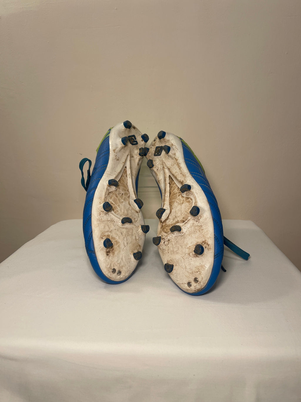 Dream Pairs Football Boots