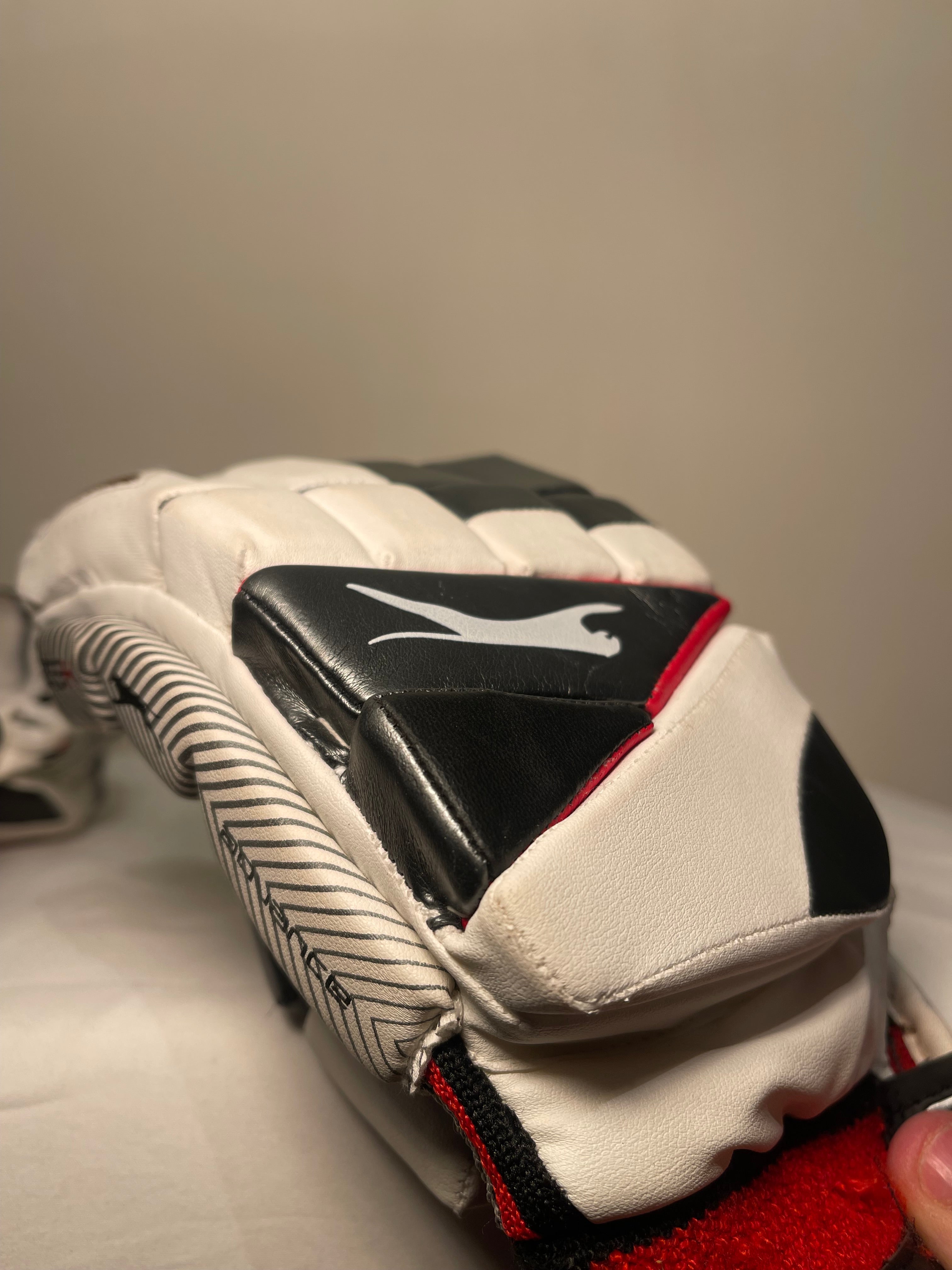 Puma 1500 Armour Cricket Batting Gloves