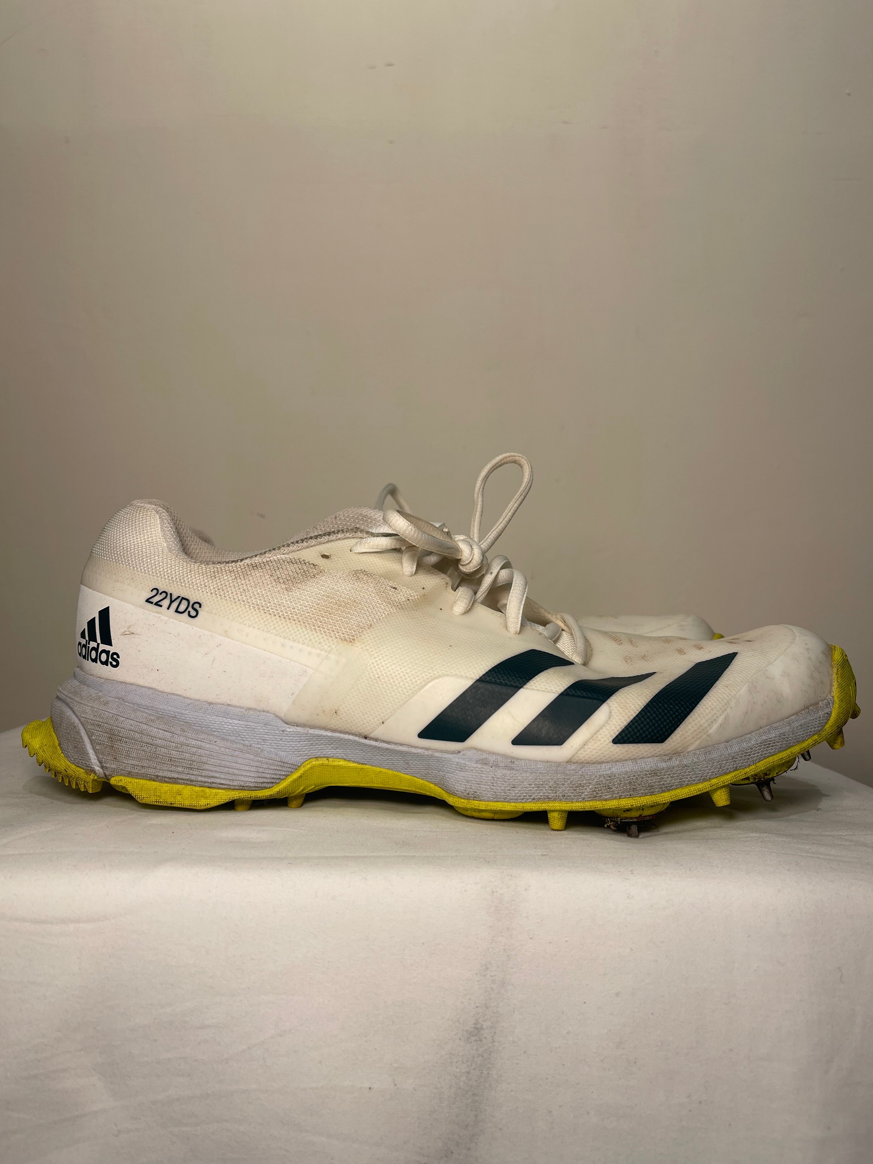ADIDAS 22yrds Cricket Shoes