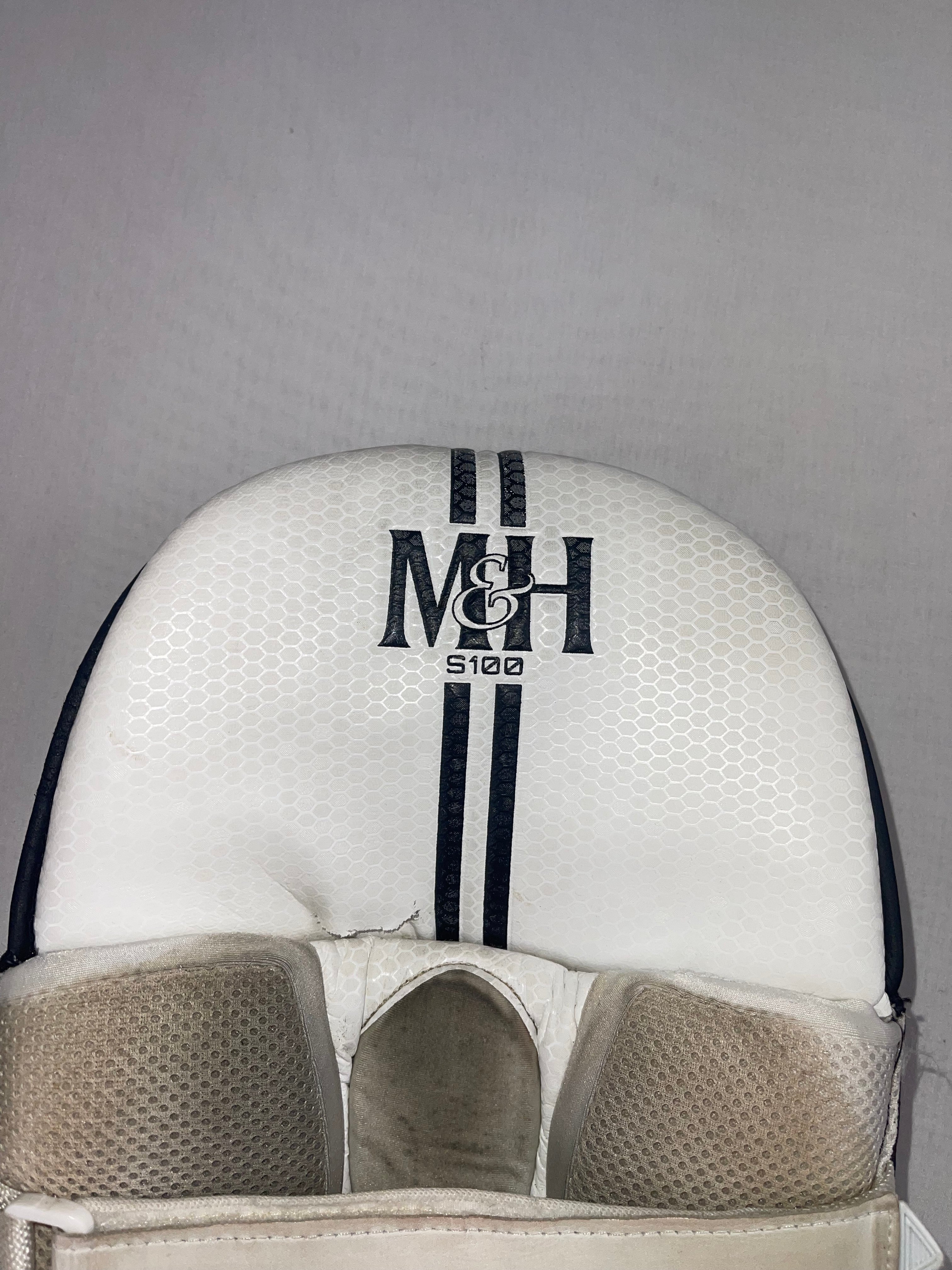 M&H S100 Youth Cricket Pads
