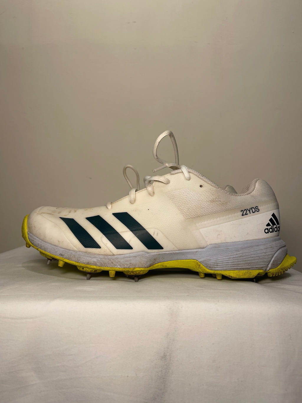 ADIDAS 22yrds Cricket Shoes