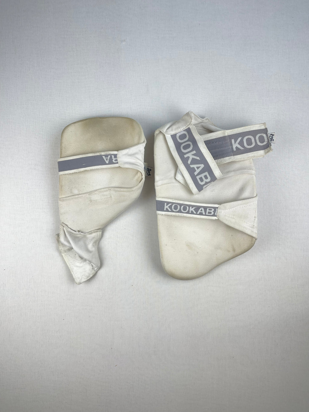 Kookaburra Senior Cricket Thigh Guard Set
