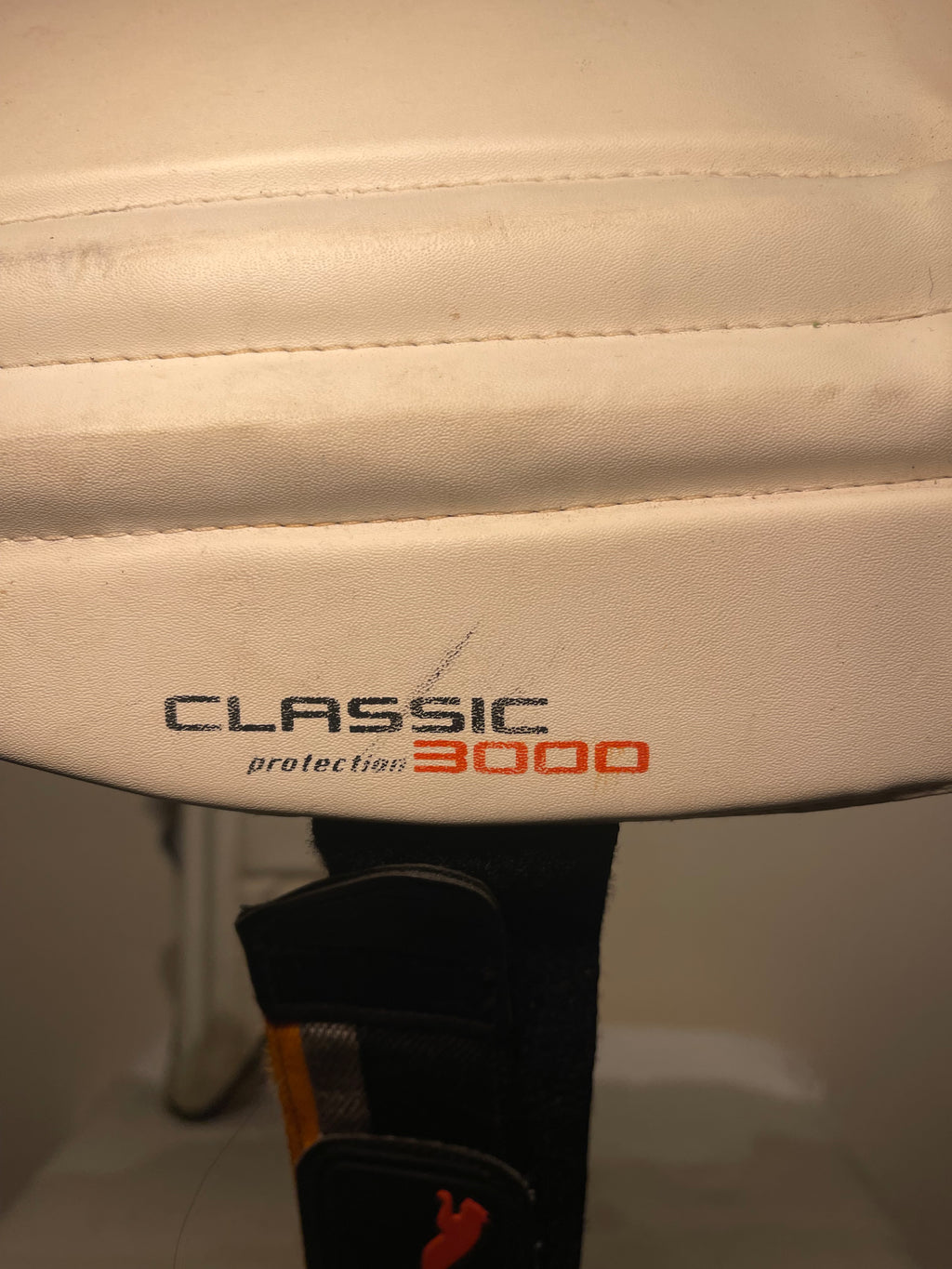 Puma Classic 3000 Cricket Leg Pads