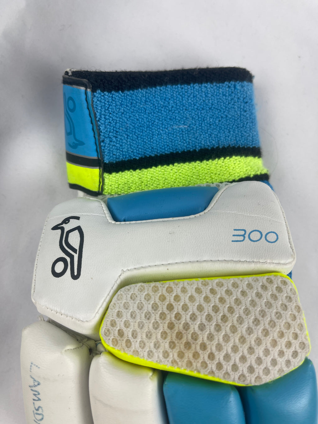 Kookaburra Youth Verve 300 Cricket Gloves