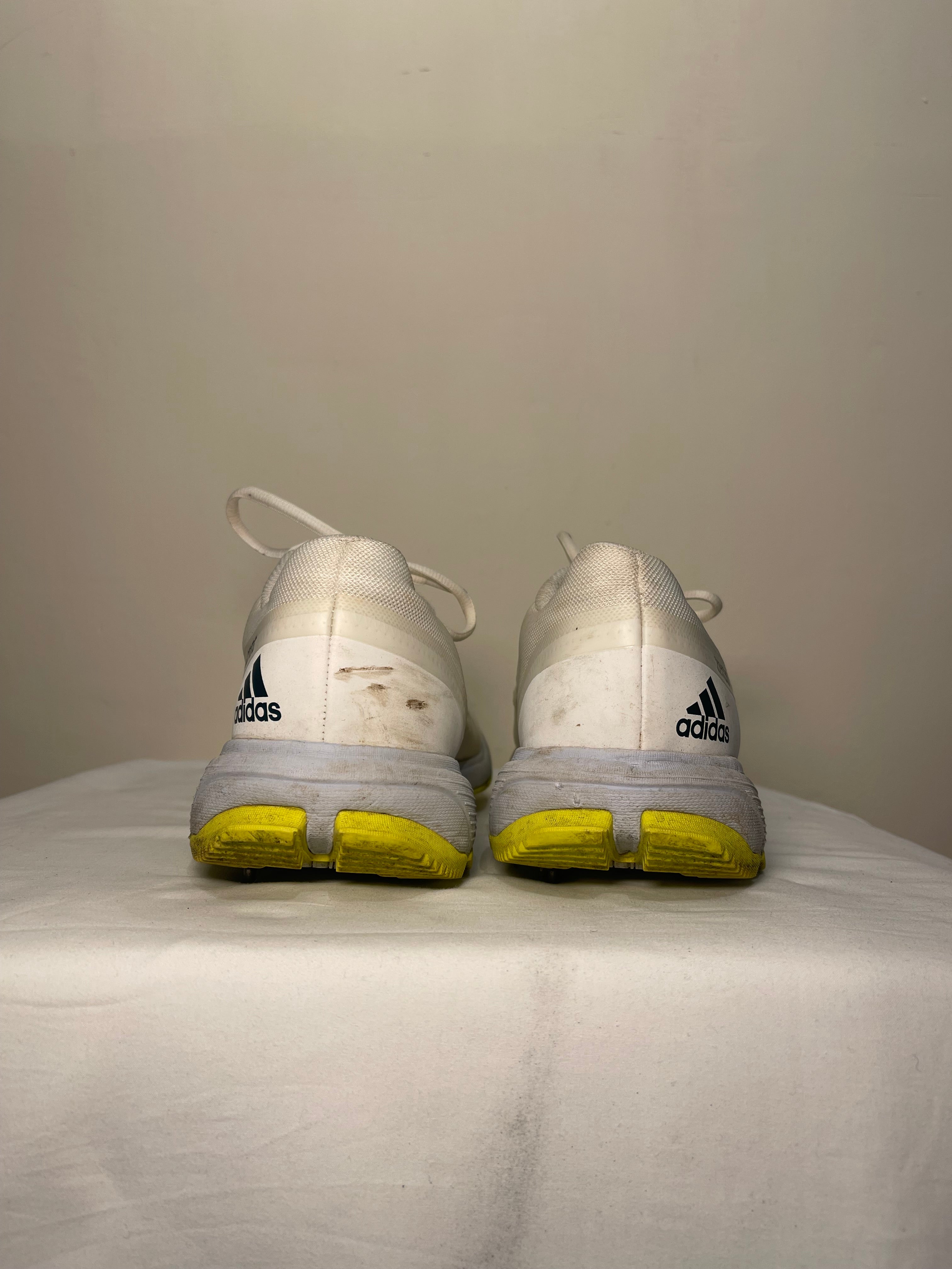 ADIDAS 22yrds Cricket Shoes