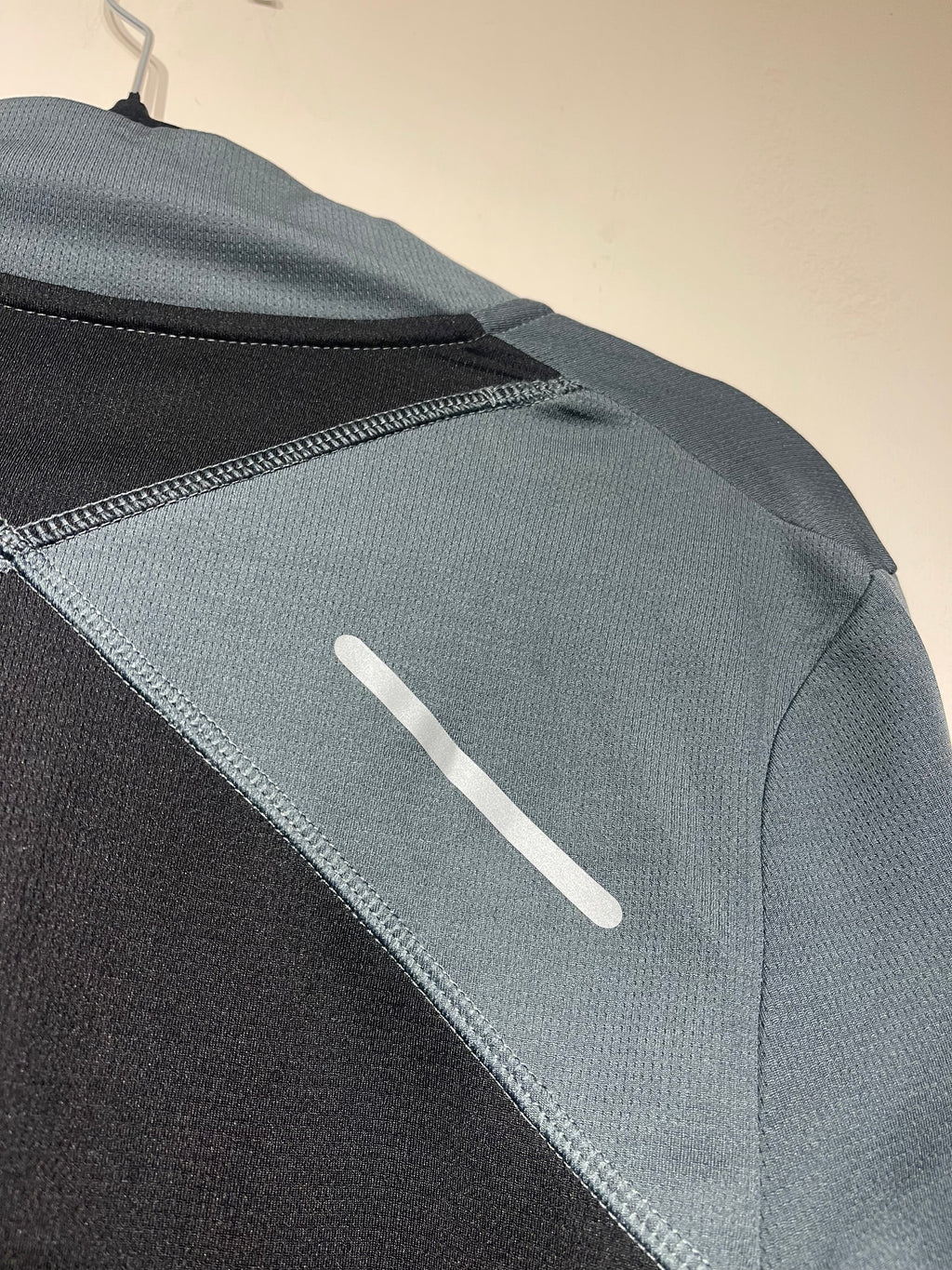 4505 Move Running Quarterzip