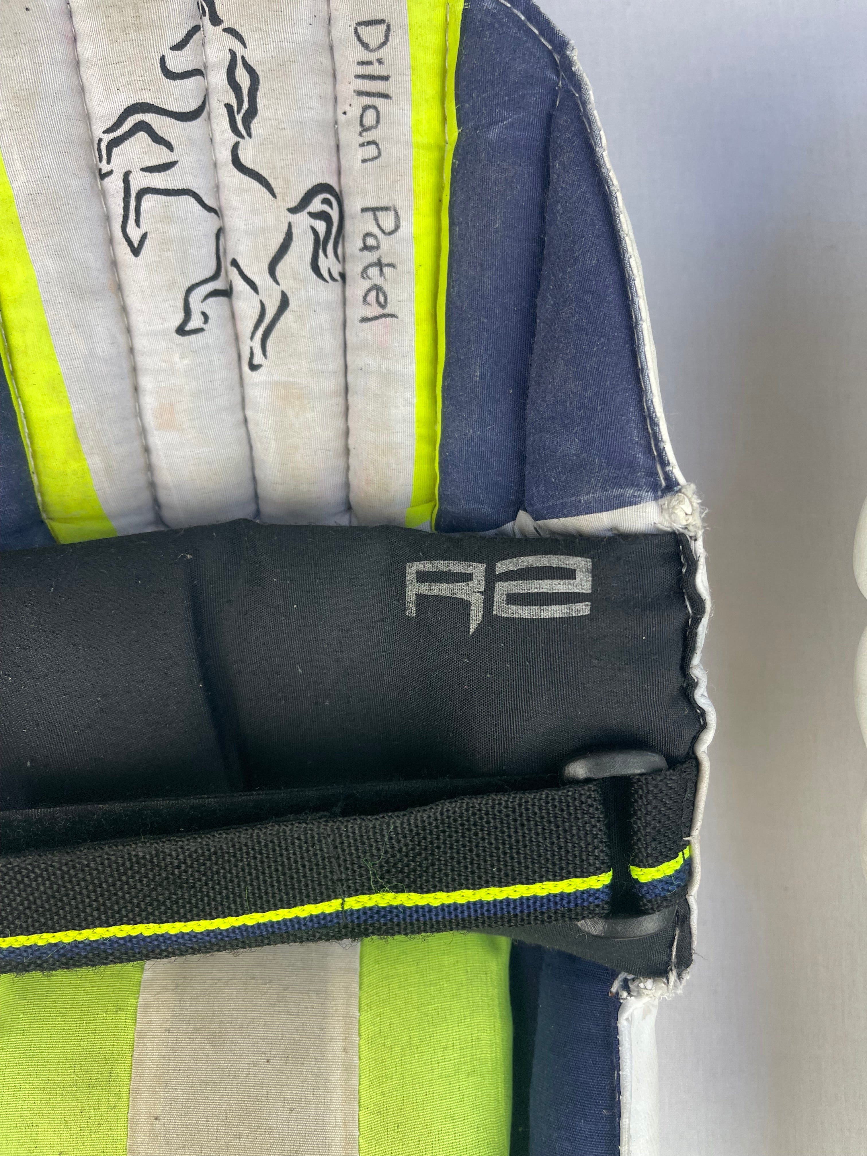 Readers Junior Cricket Pads