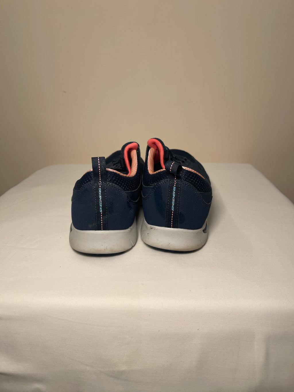 Skechers Air Cooled Form Fit Trainers