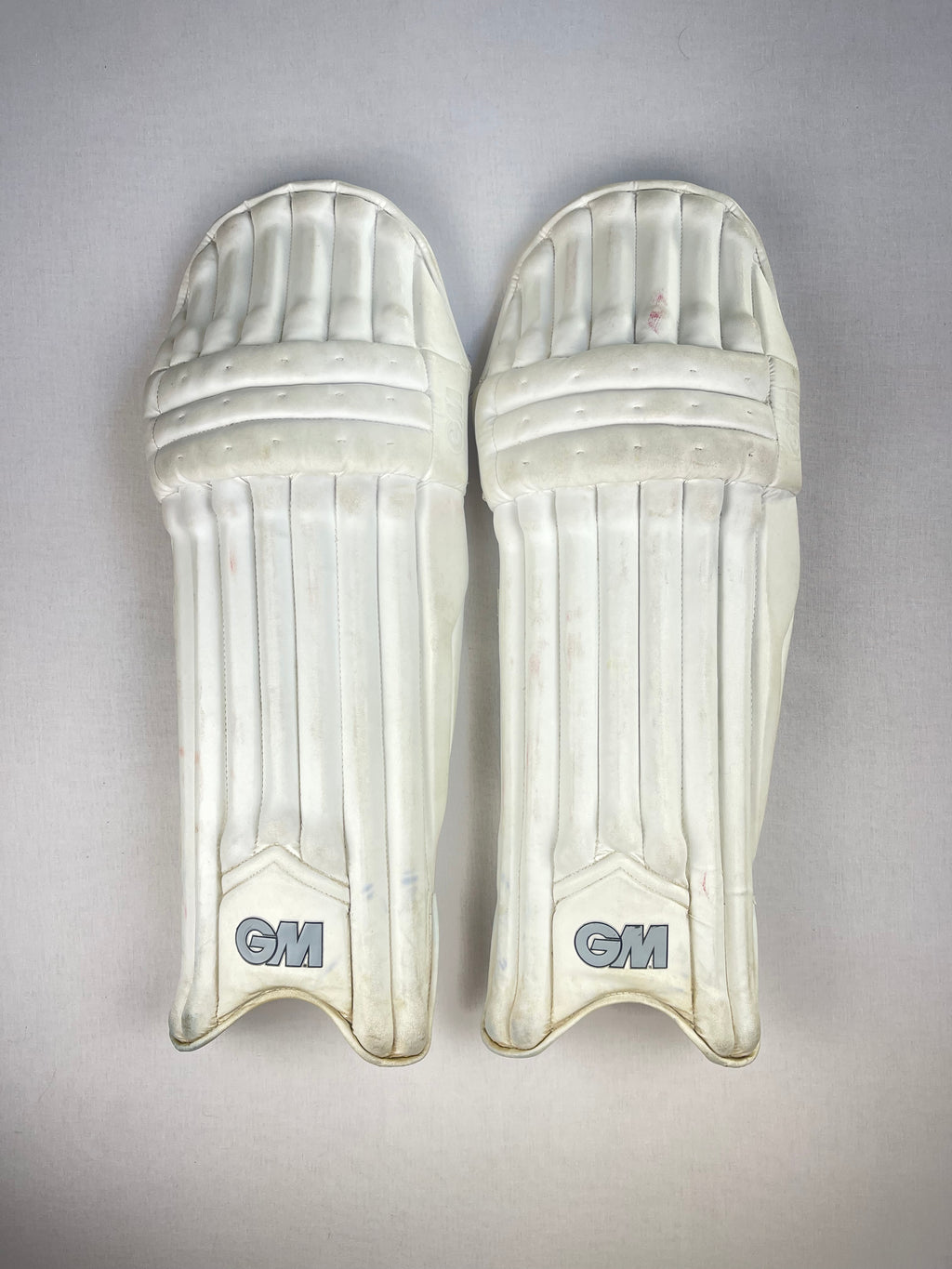 GM Senior 808 Cricket Pads