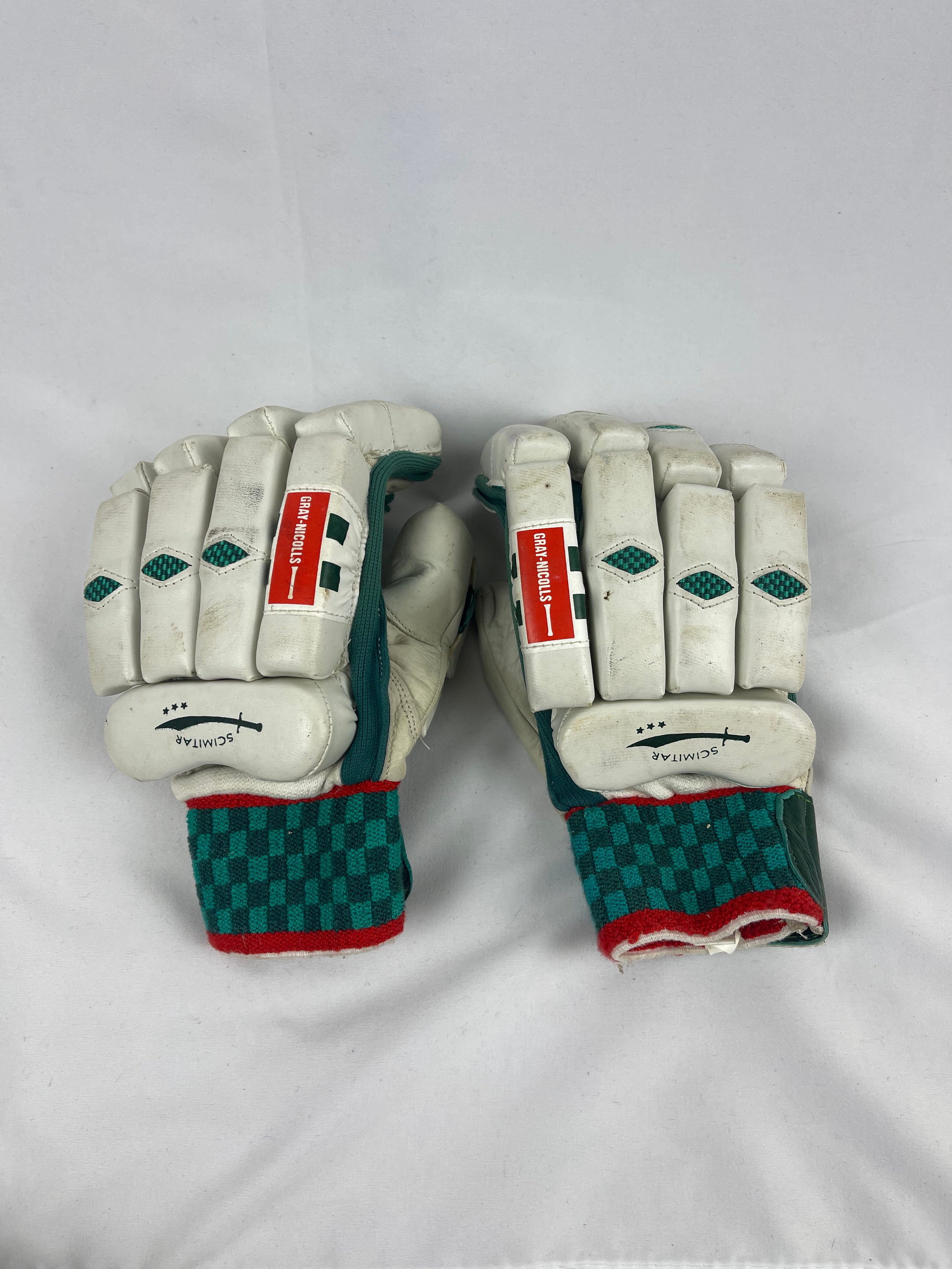 Gray Nicholls Scimitar Junior Gloves