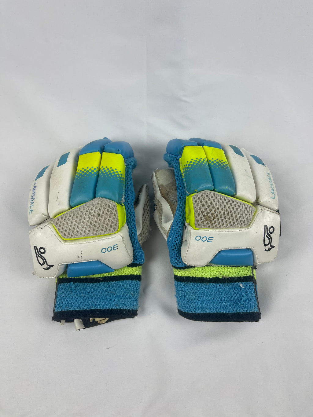 Kookaburra Youth Verve 300 Cricket Gloves