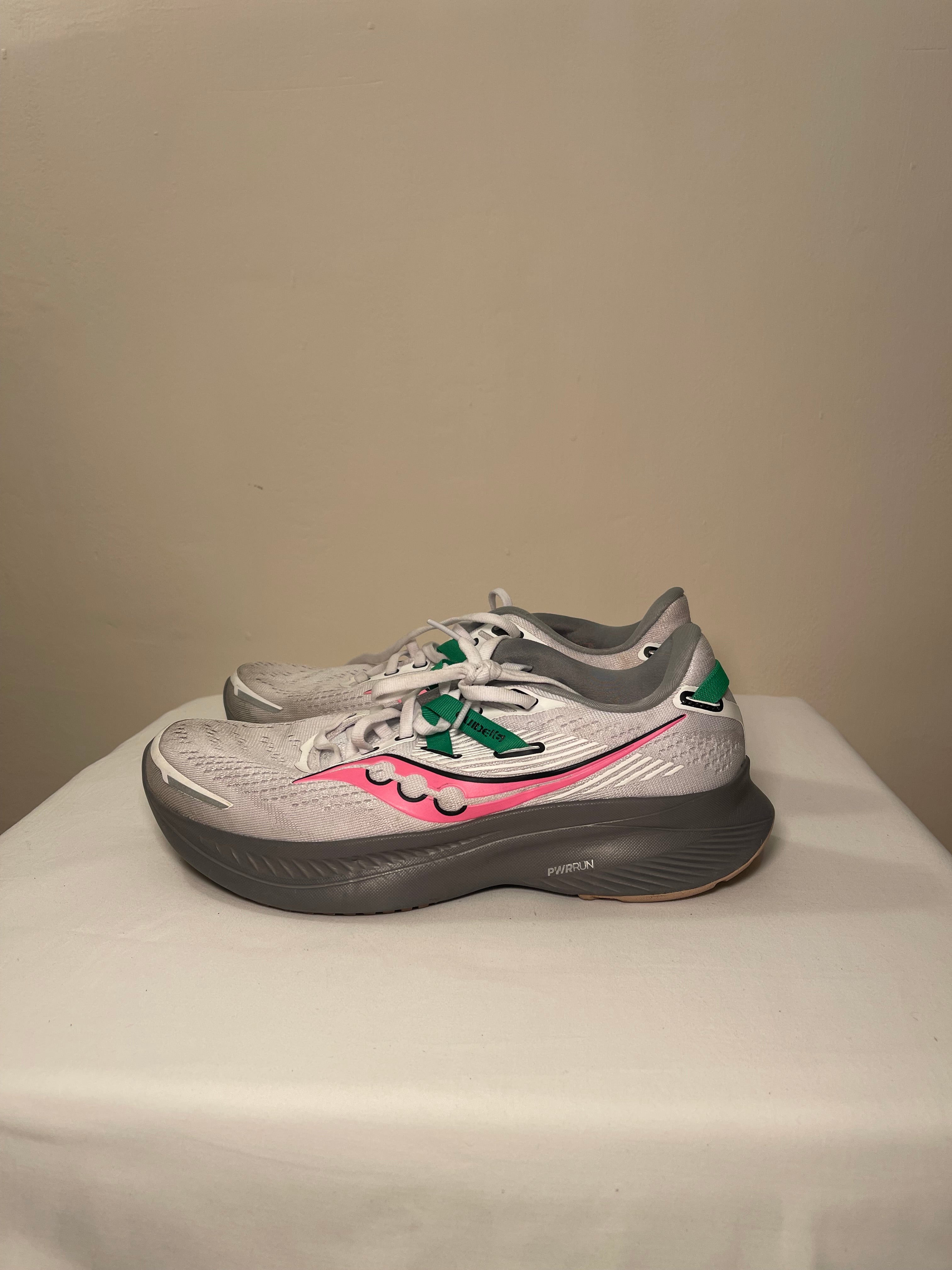 Saucony Women’s Guide 6 Trainers