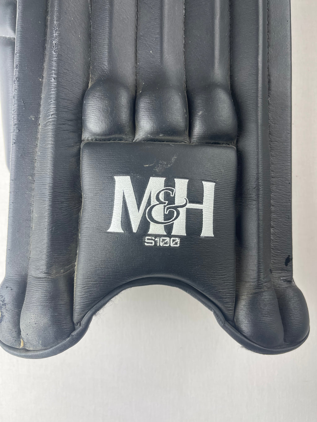 M&H Adult Cricket Pads