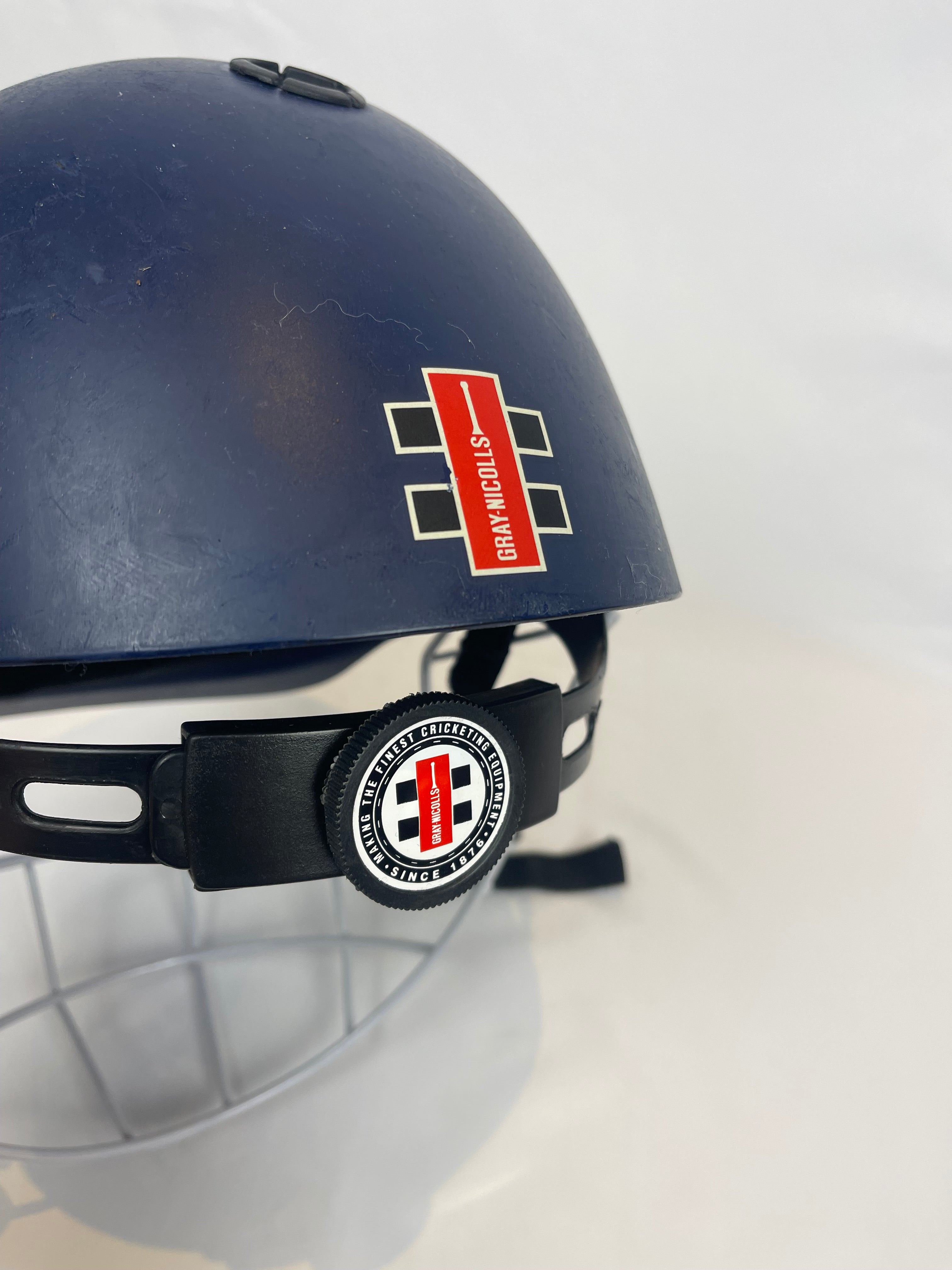 Gray Nicholls Seniors Cricket Helmet