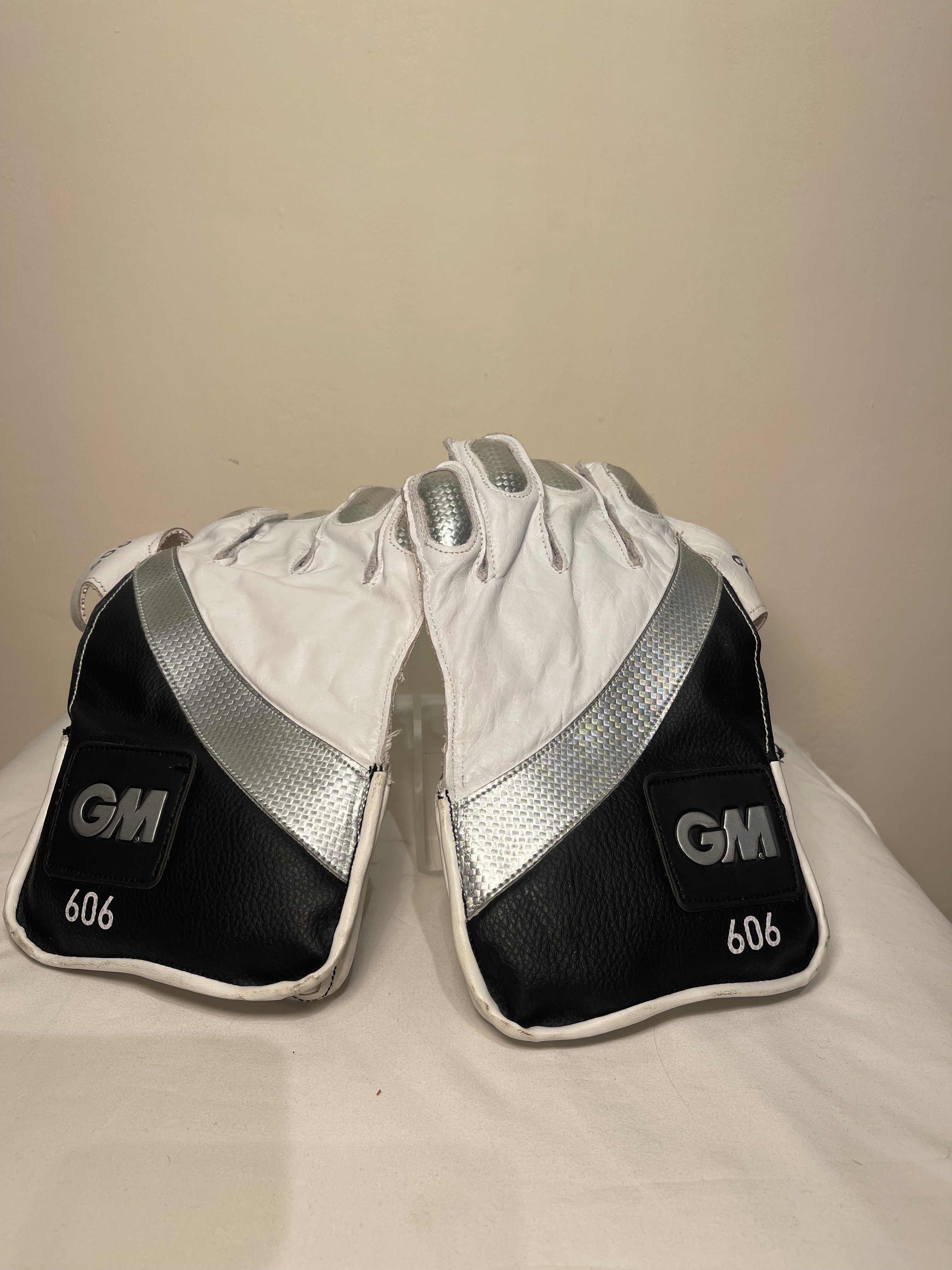 GM 606 Cricket Wicket Keeping Gloves