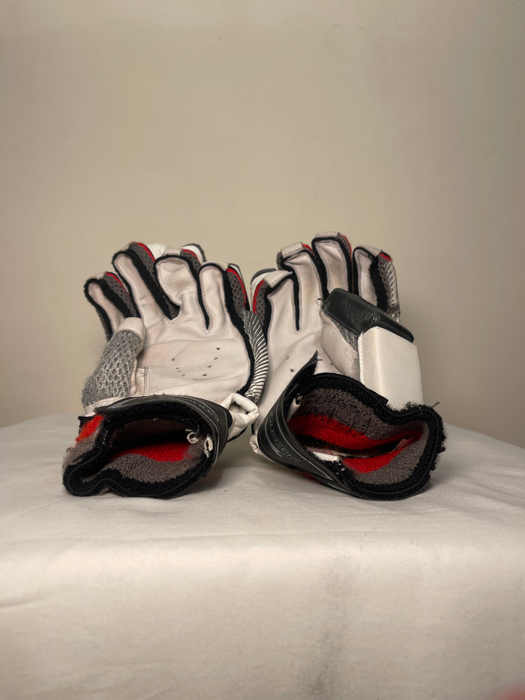 Puma 1500 Armour Cricket Batting Gloves