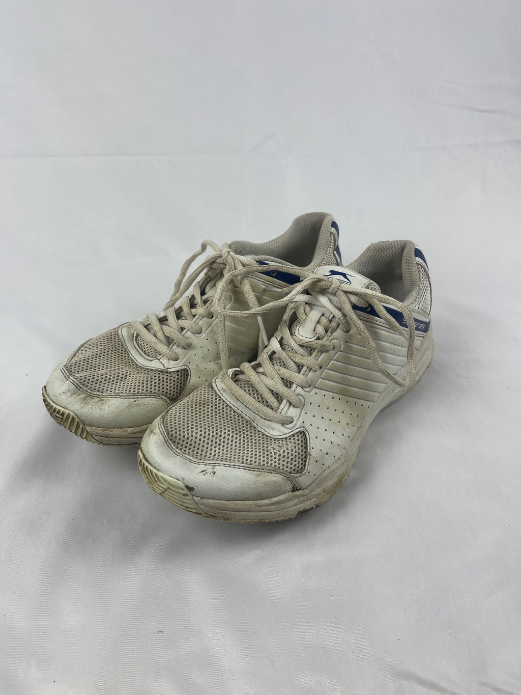 Slazenger Cricket Spikes