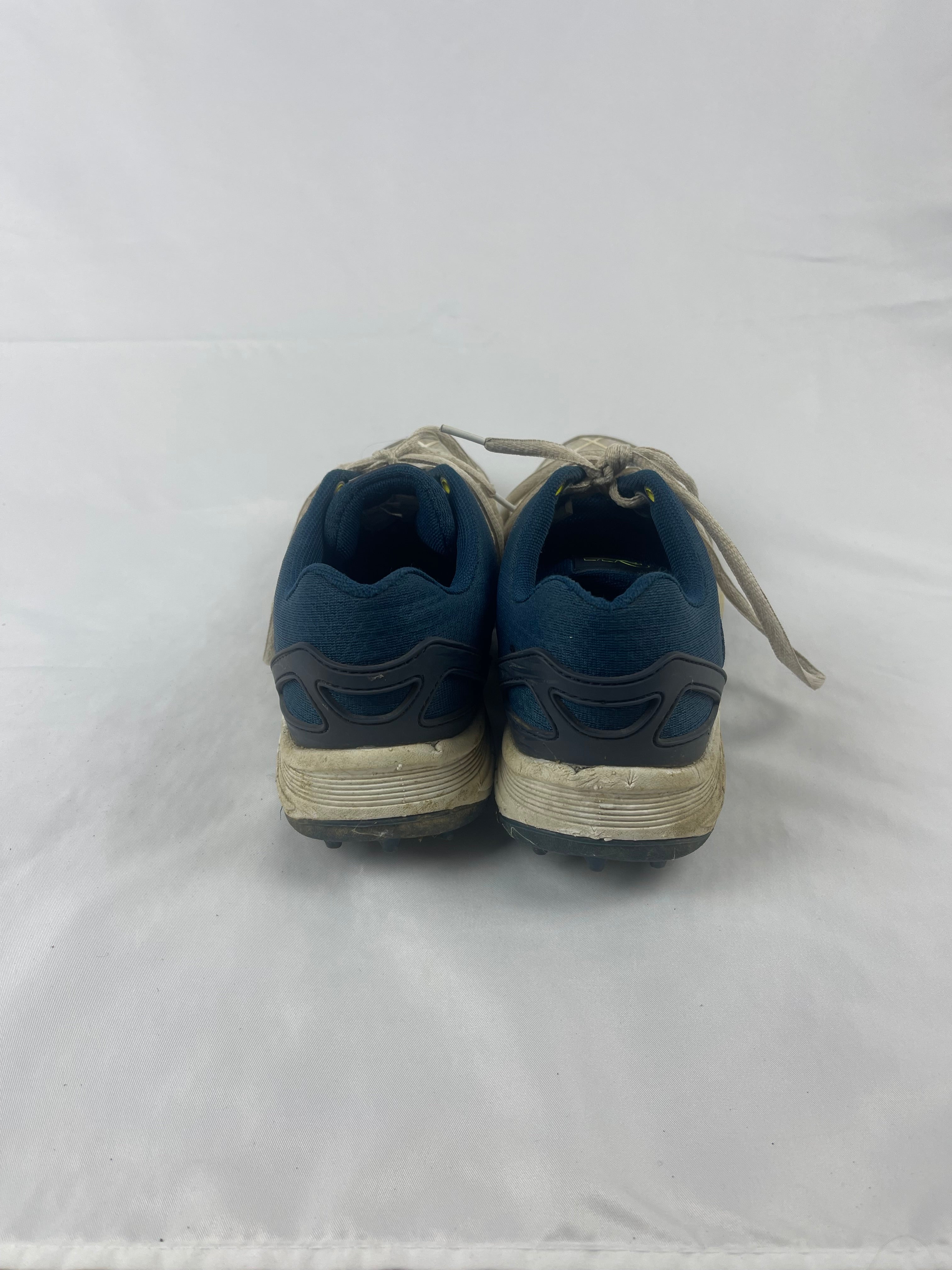 GM Cricket Spikes
