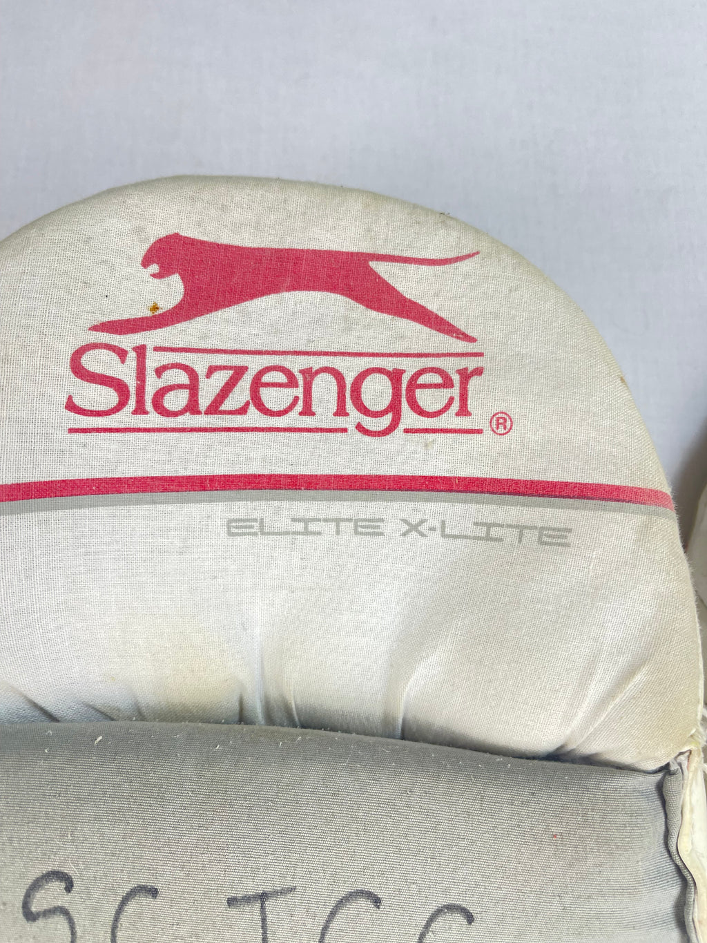 Slazenger Elite X-Lite Junior Cricket Pads