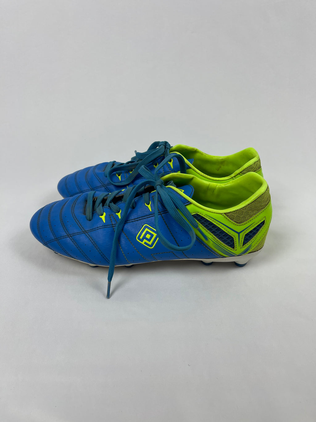 Dream Pairs Football Boots