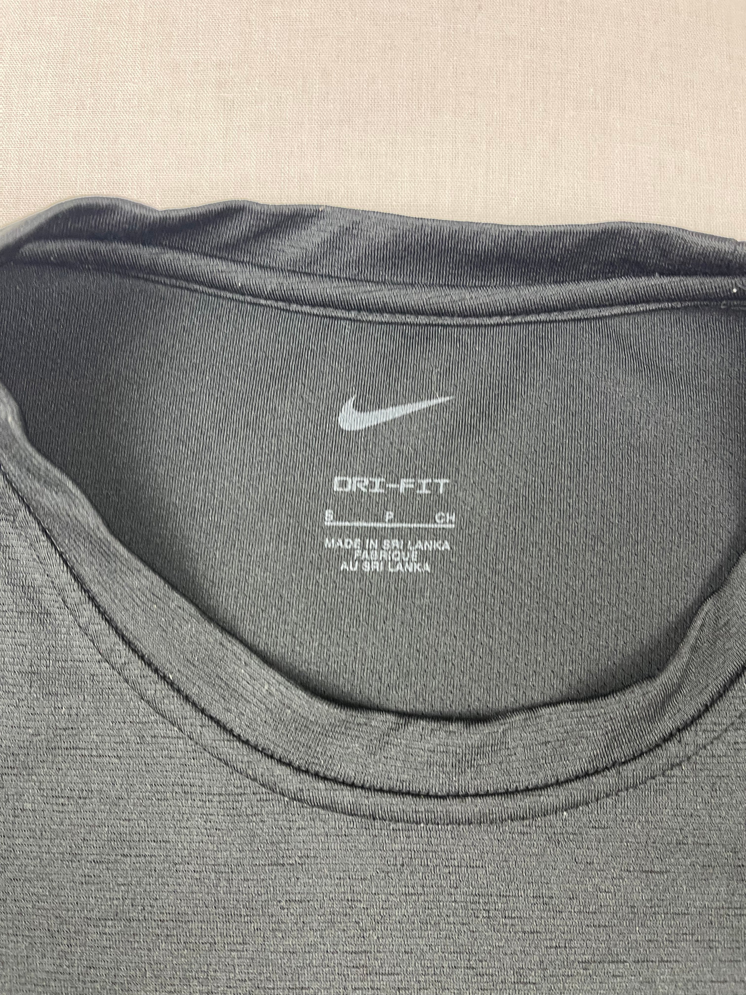 Nike Gym Top