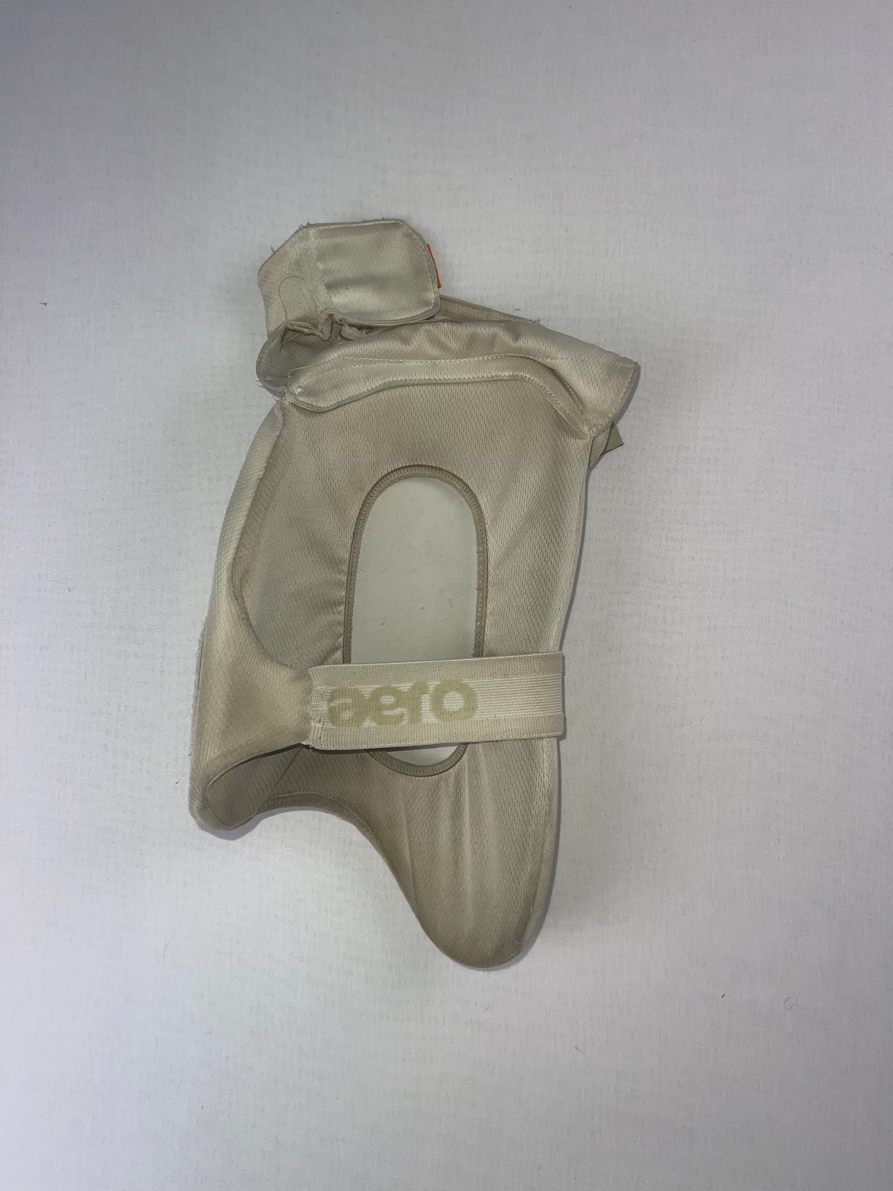 Aero Cricket P3 Right Handed Thigh Pads