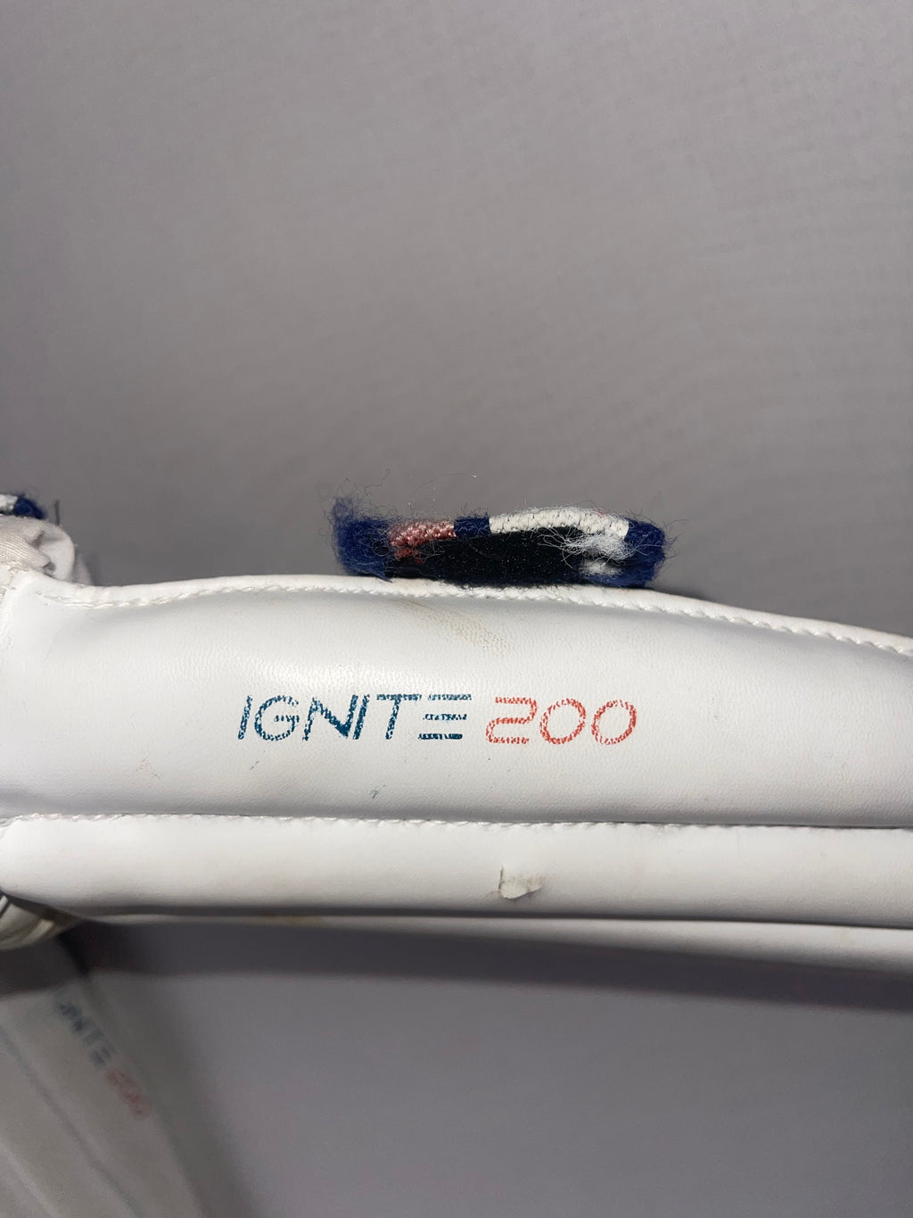 Kookaburra Junior Ignite 2000 Cricket Pads