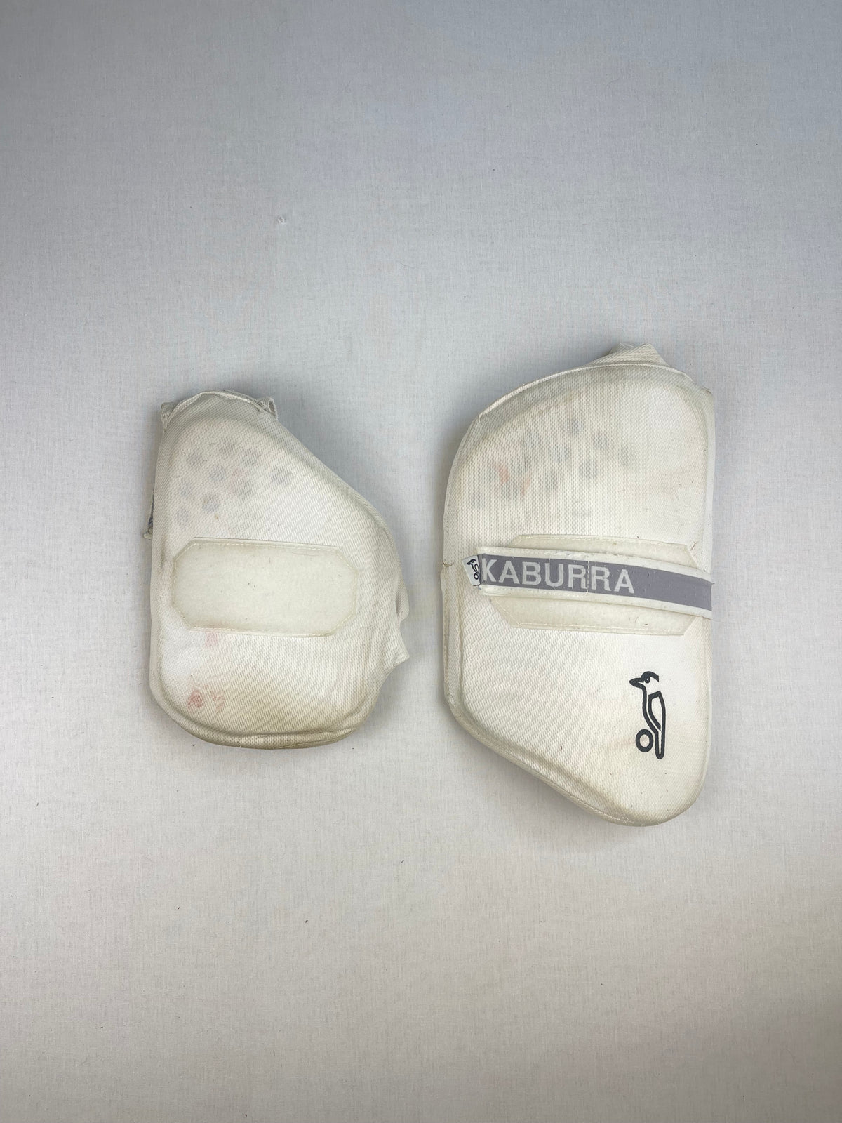 Kookaburra Senior Cricket Thigh Guard Set