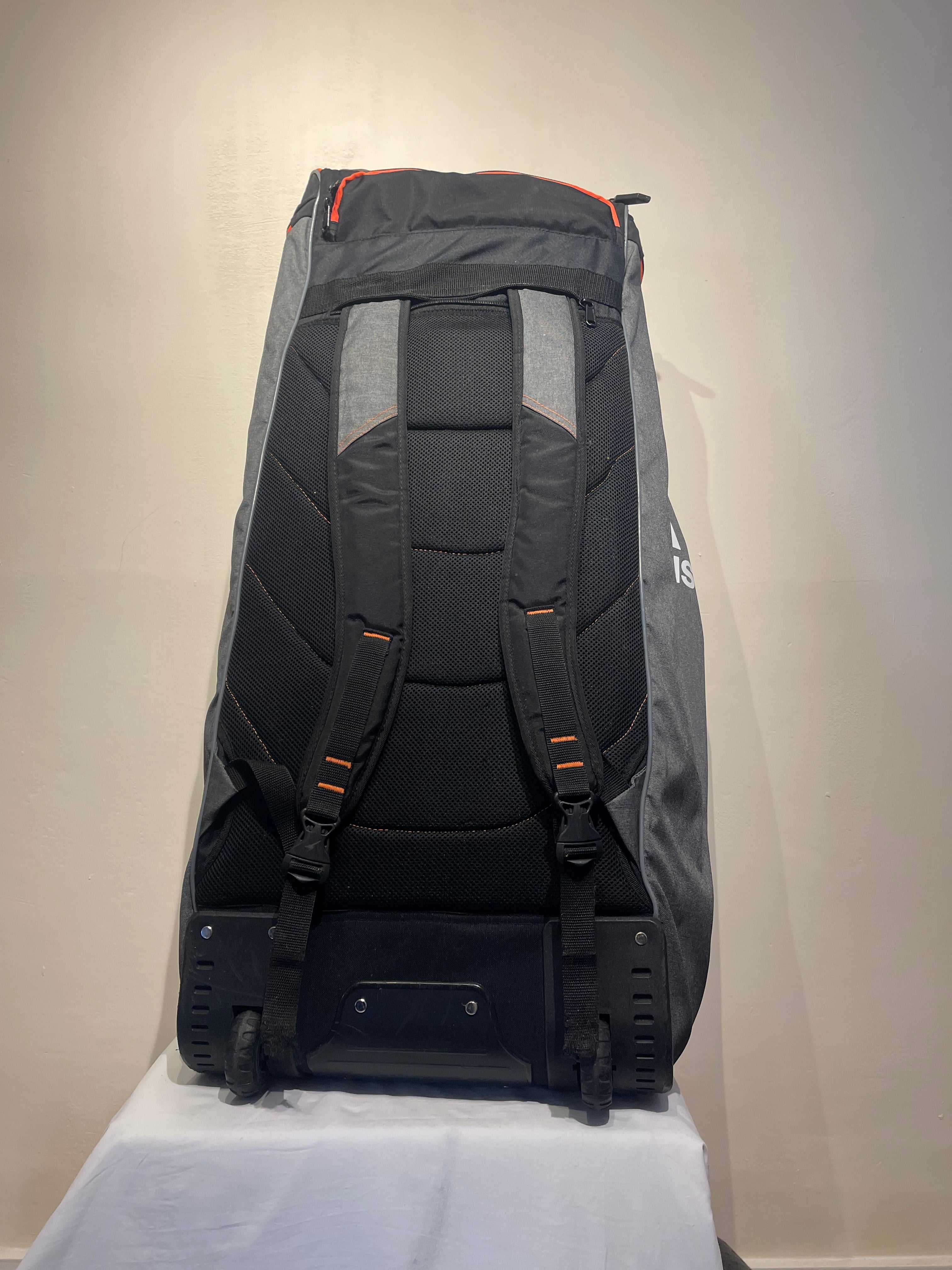 ADIDAS Incurza 2.0 Cricket Bag