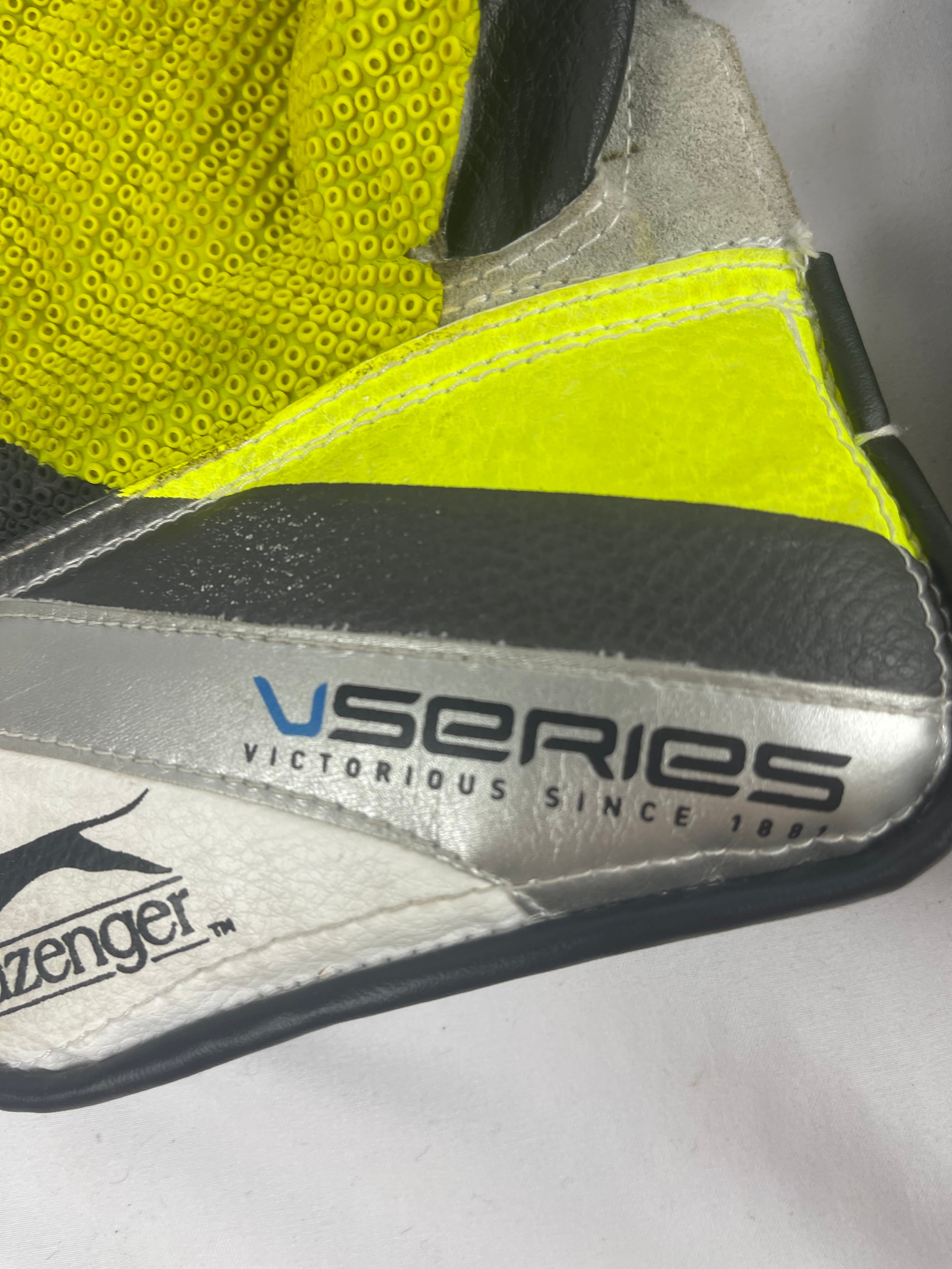 Puma Youth Wicketkeeping Glove