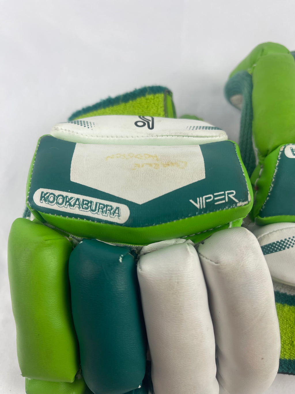 Kookaburra Junior Viper Cricket Gloves